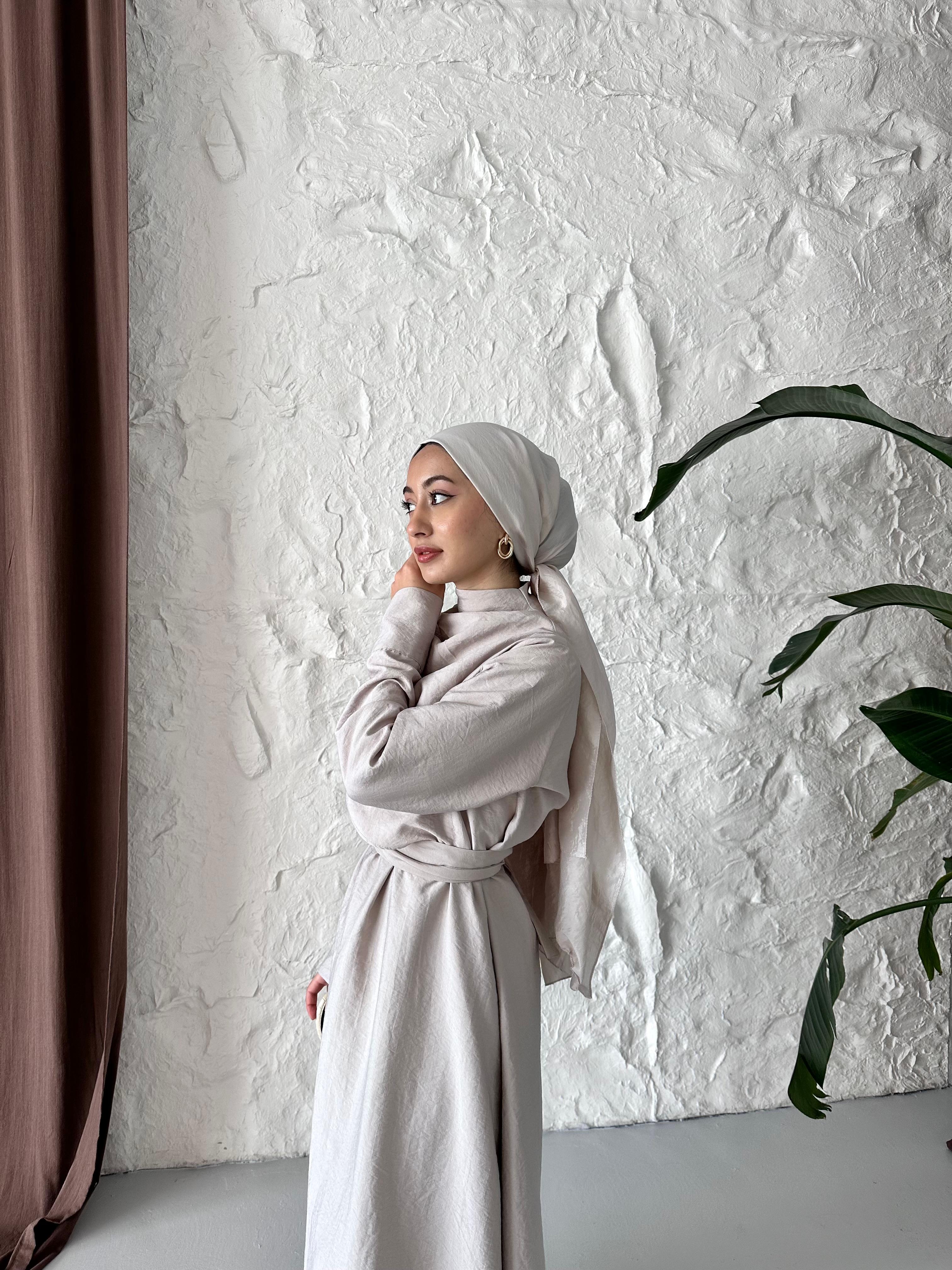 Minimal Şıklık Elbise - Bej
