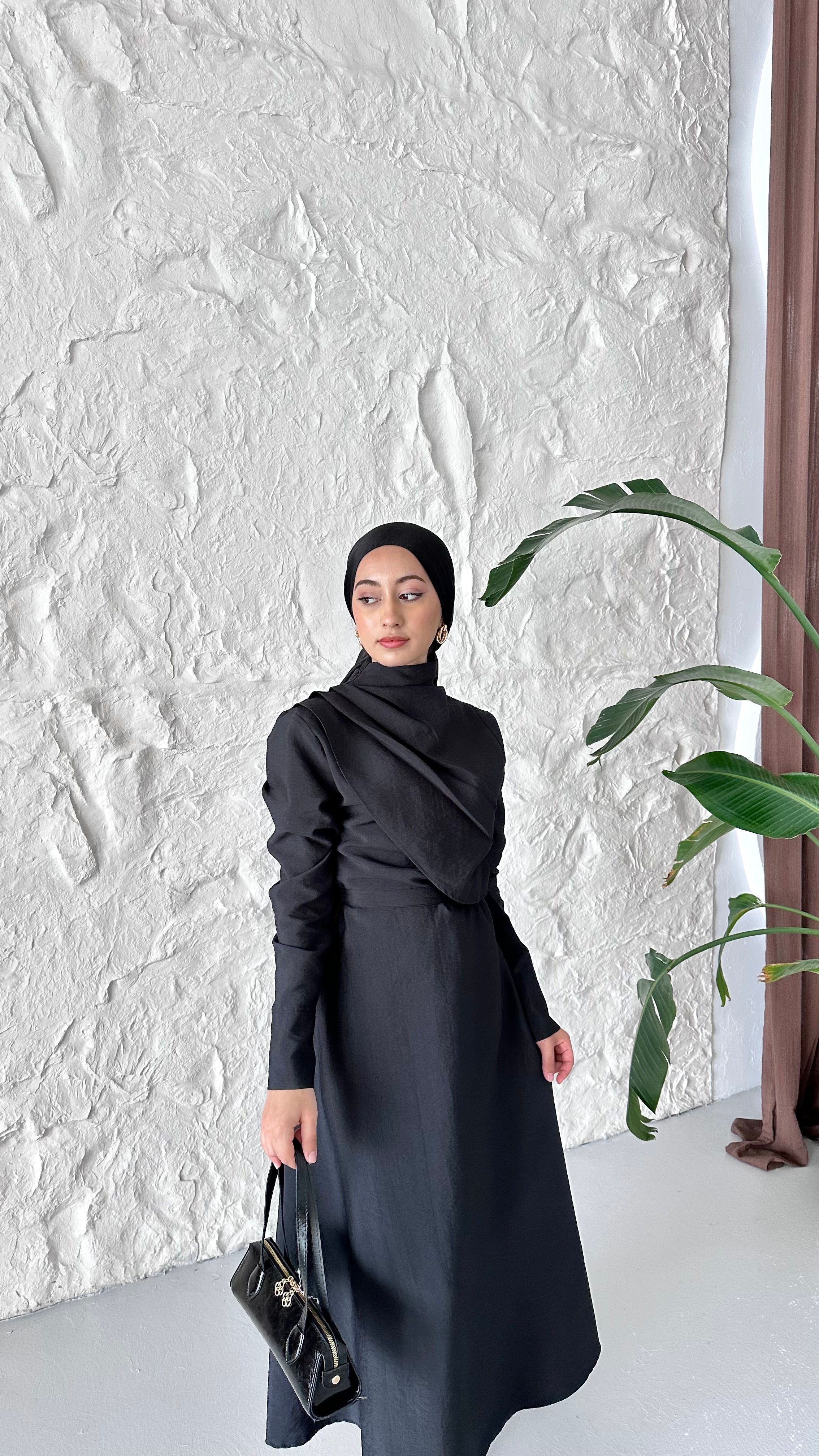Minimal Şıklık Elbise - Siyah