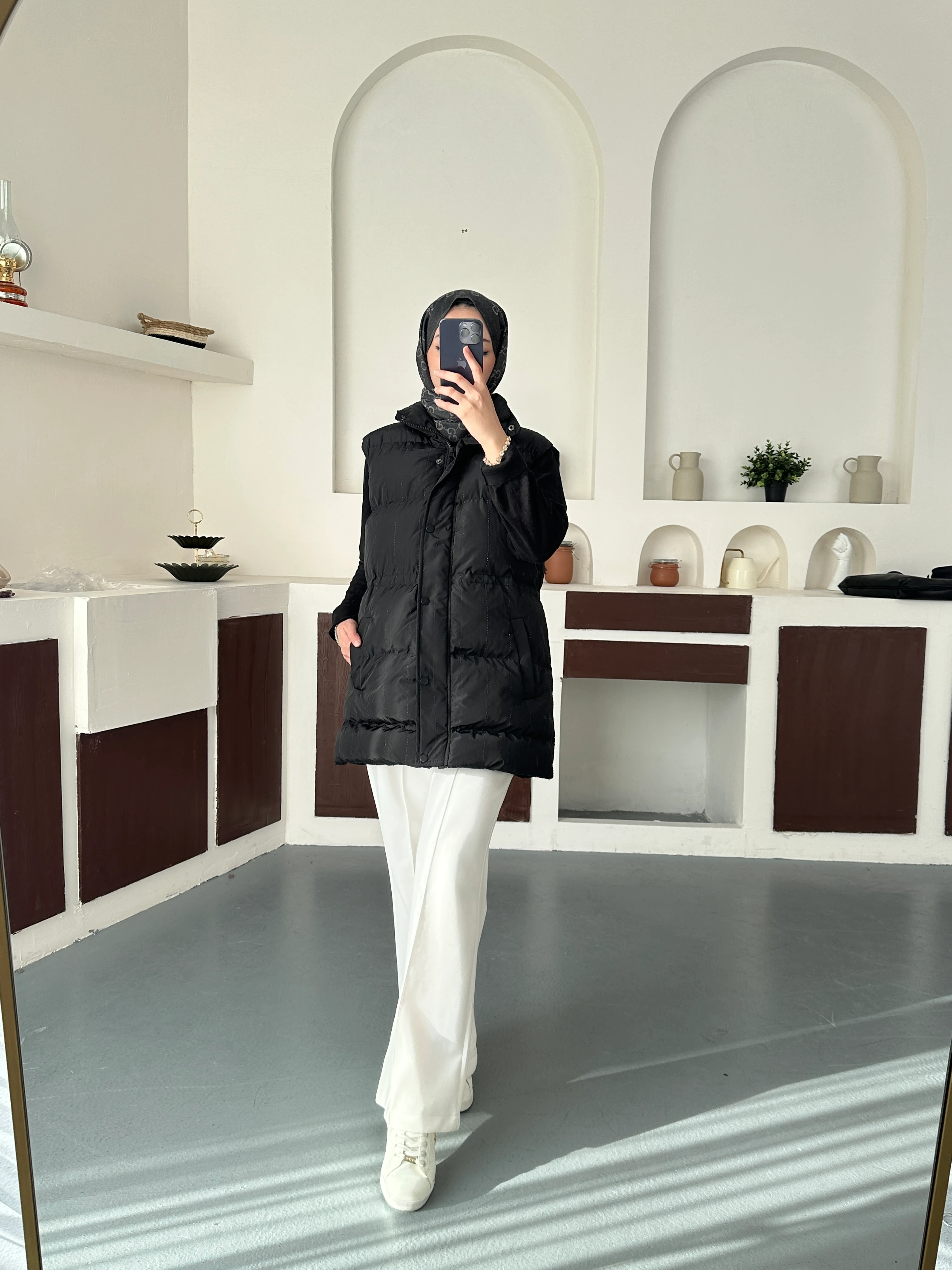 Taşlı yelek - Siyah