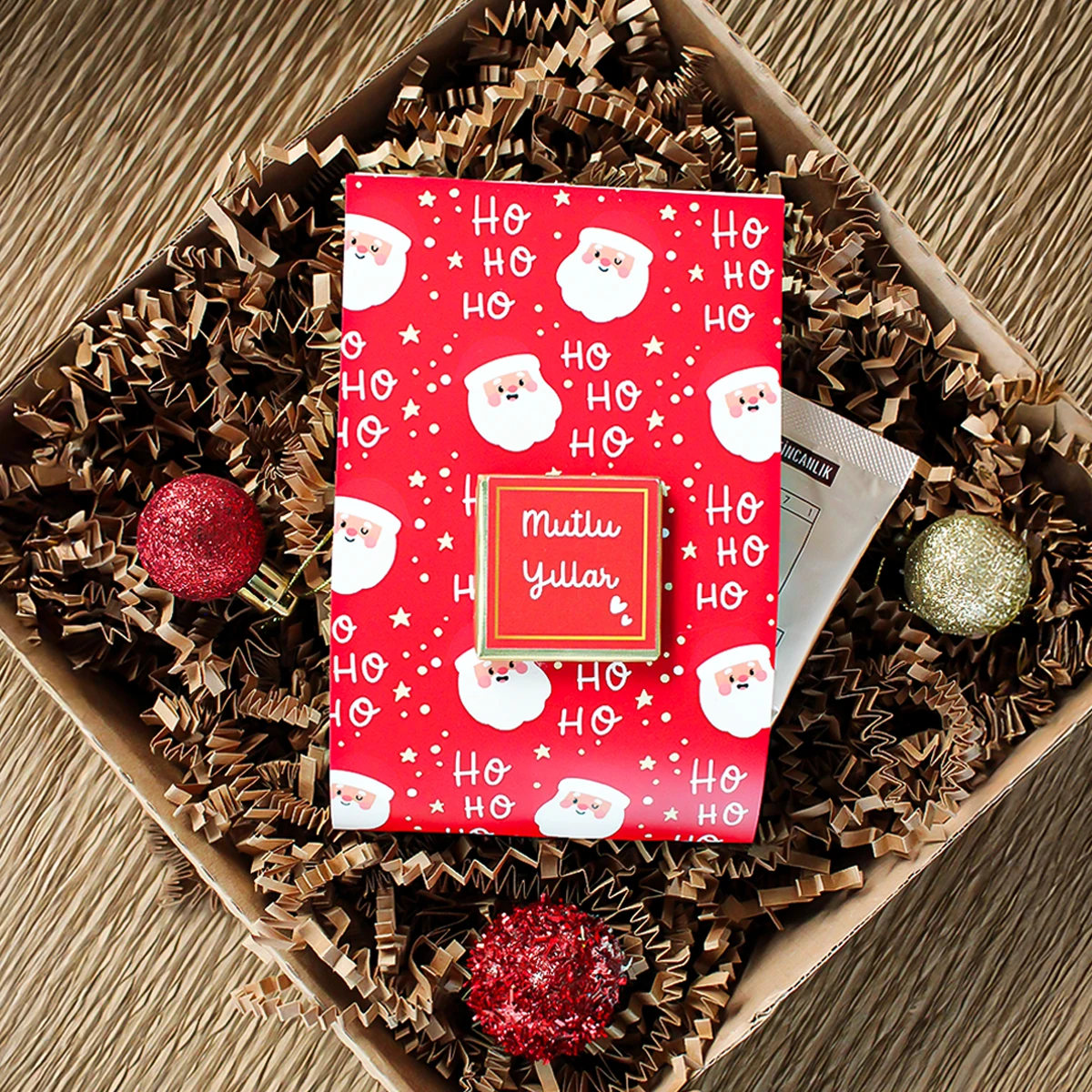 Hediyelik Yılbaşı Çikolatası ve Kahve Seti Modelleri - Model 8