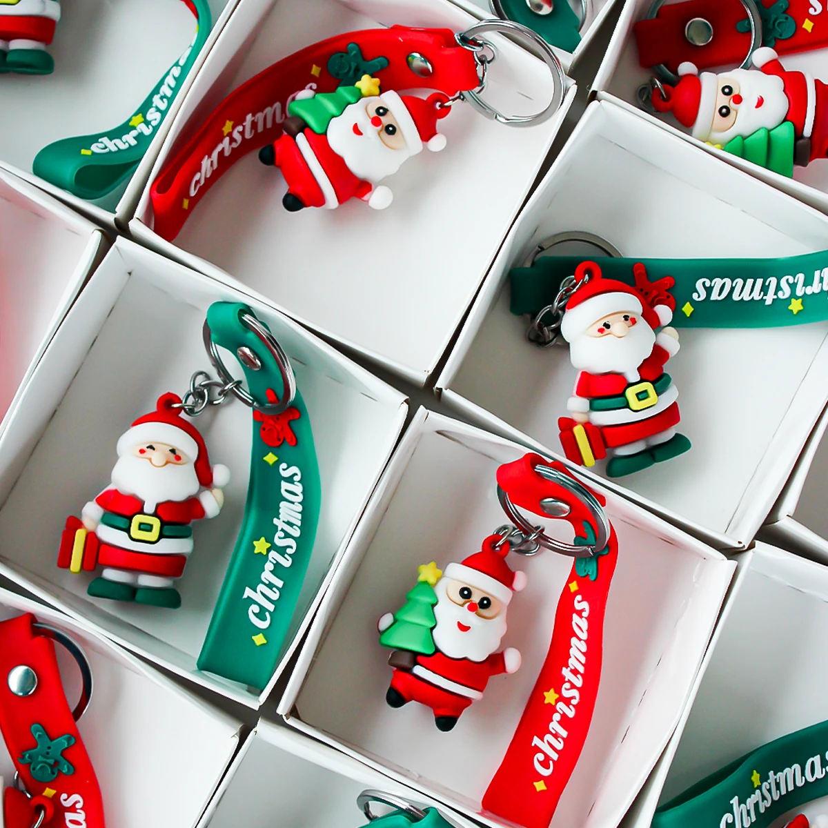 Noel Temalı Hediye Kutulu Anahtarlık