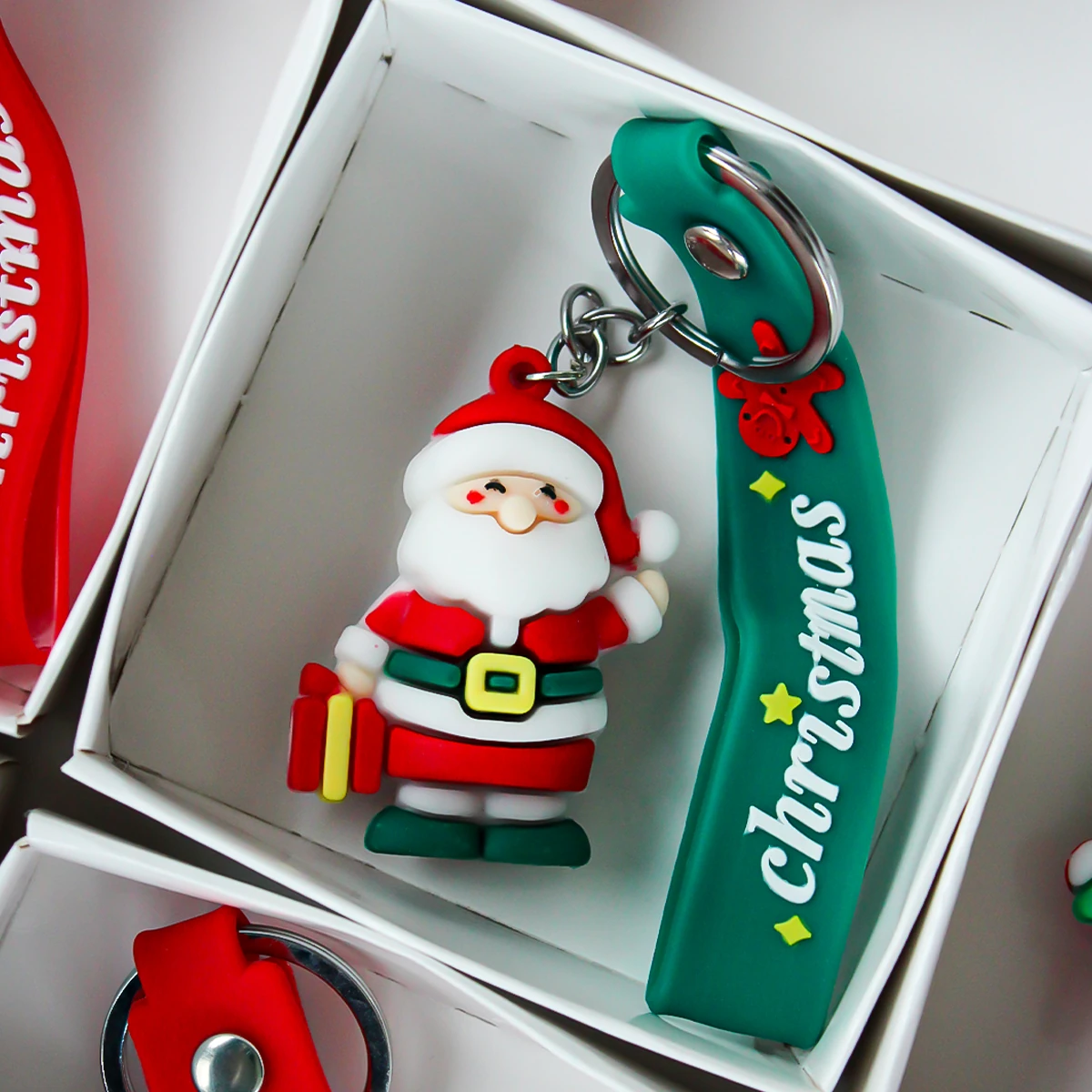 Noel Temalı Hediye Kutulu Anahtarlık