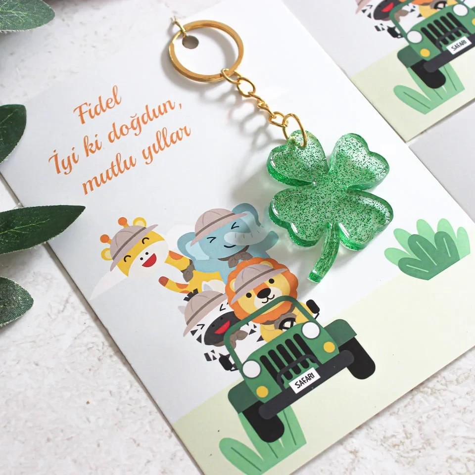 Yeşil Simli Yonca Figürü Hediyelik Bebek Anahtarlığı