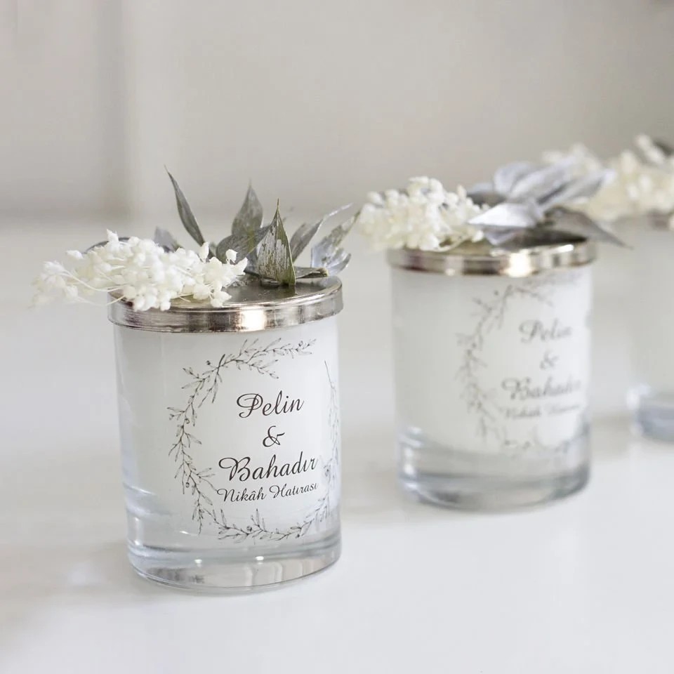 Hediyelik Bardak Mum - Beyaz Broom Bloom Süslemeli
