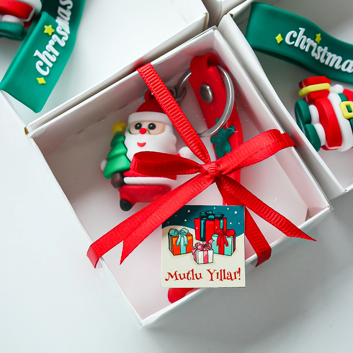 Noel Temalı Hediye Kutulu Anahtarlık