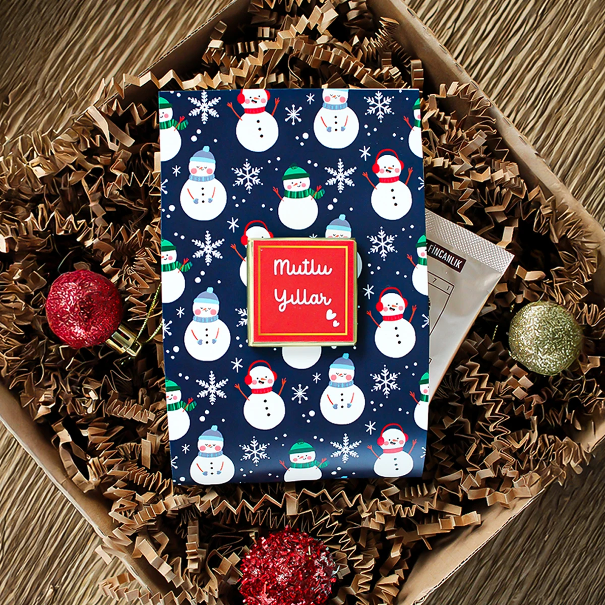 Hediyelik Yılbaşı Çikolatası ve Kahve Seti Modelleri - Model 11