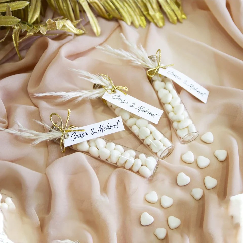 Nikah Şekeri - Minik Kalpli Şeker ve Pampas Otu Süslemeli