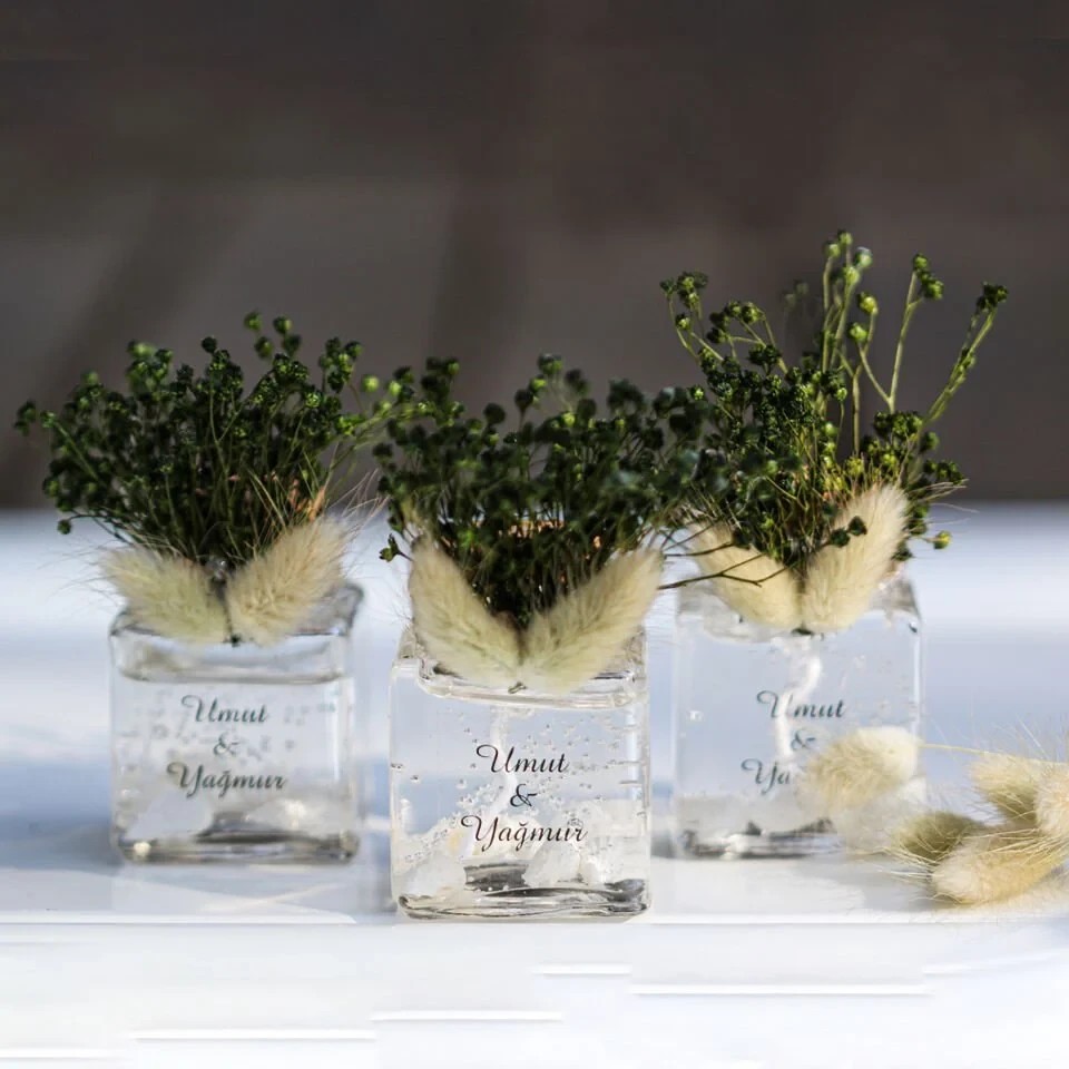 Hediyelik Jel Mum - Yeşil Broom Bloom Süslemeli