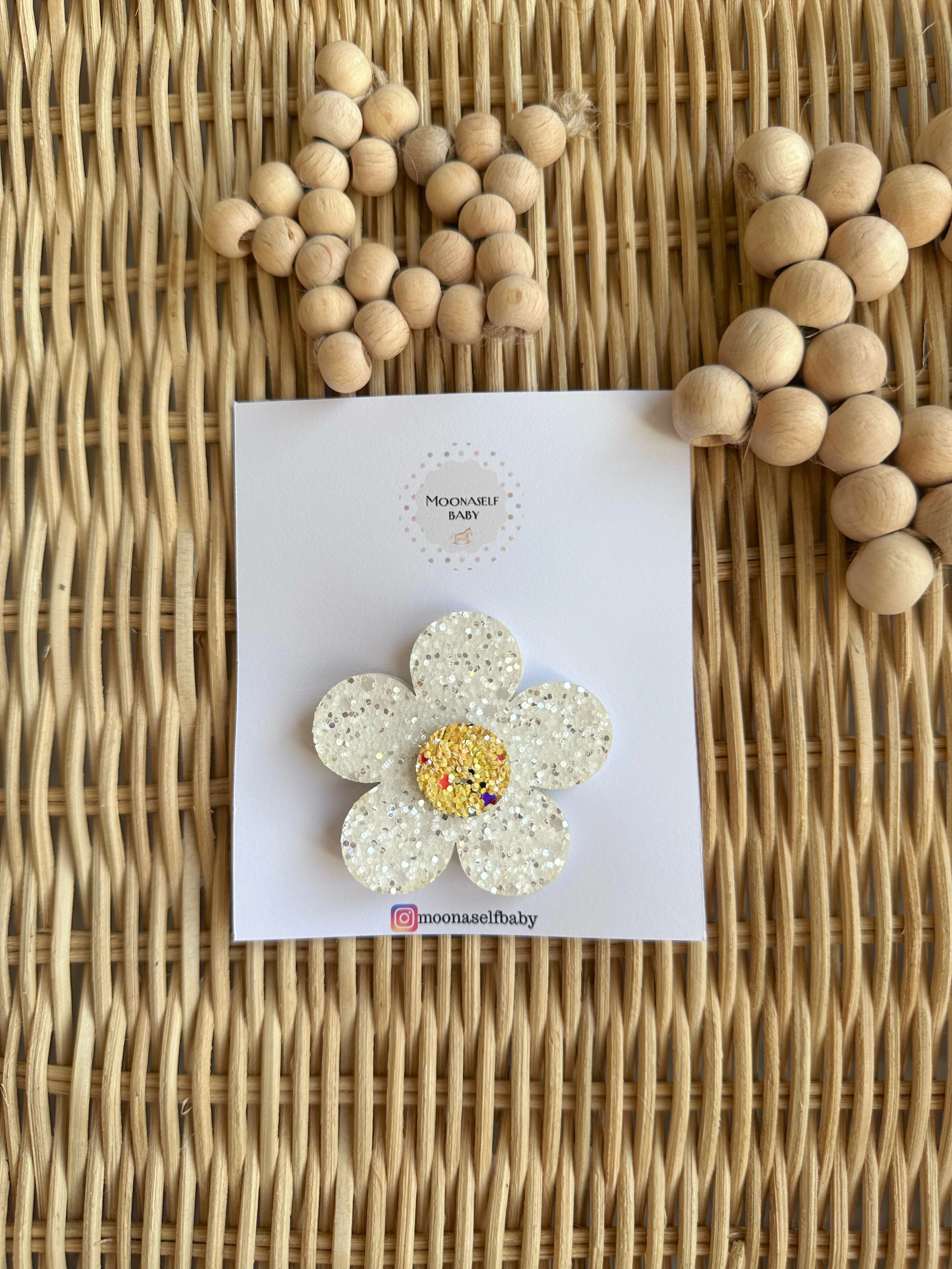 Kız Bebek Parıltılı Papatya Saçsız Bebek Tokası