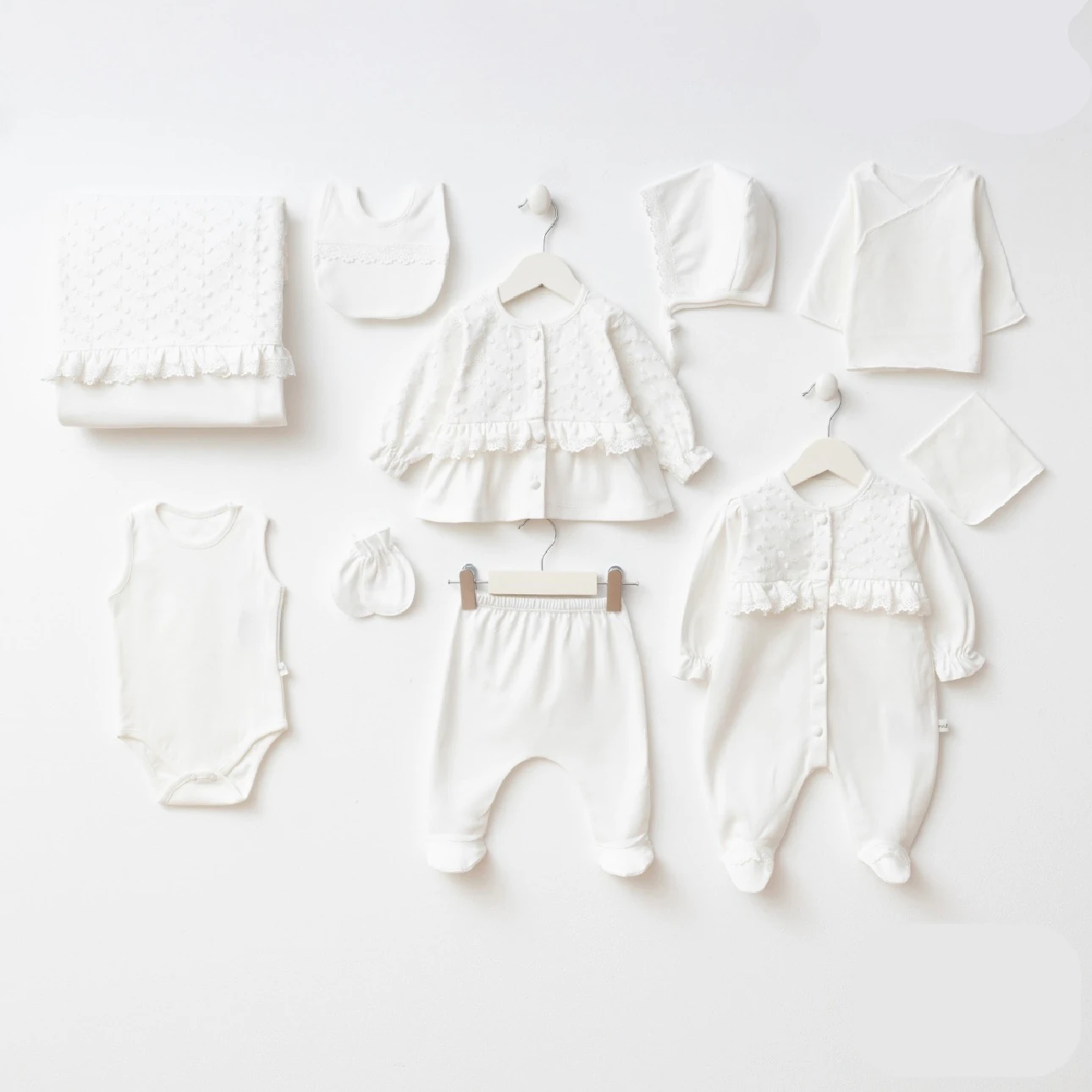 Moon Baby Jessıca Organik Pamuk Kumaşlı Kutulu Premıum 10lu Hastane Çıkış Seti