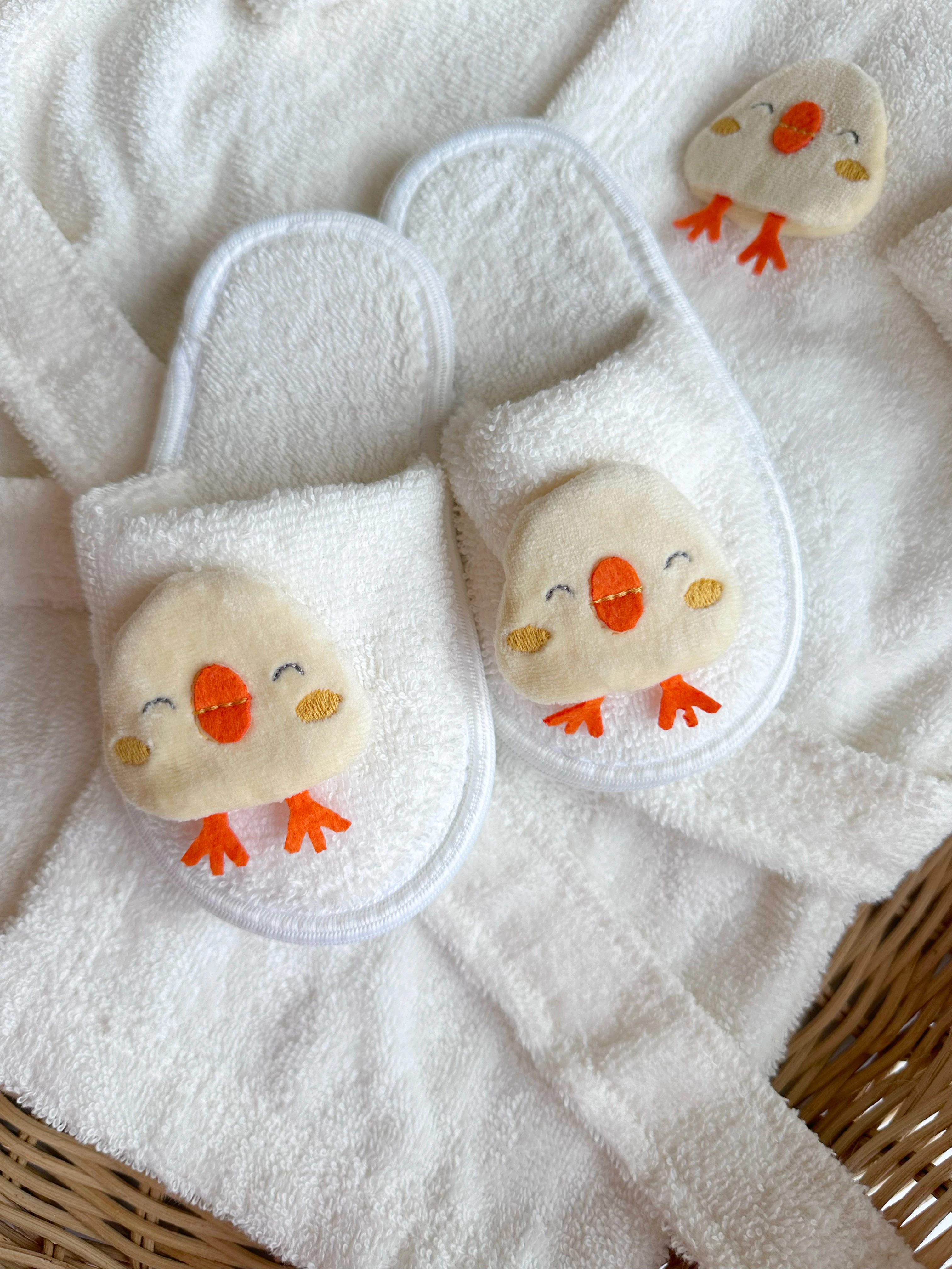 Moon Baby  %100 Organik Pamuk Kumaşlı Civciv Desen 3 Parça Bornoz Set