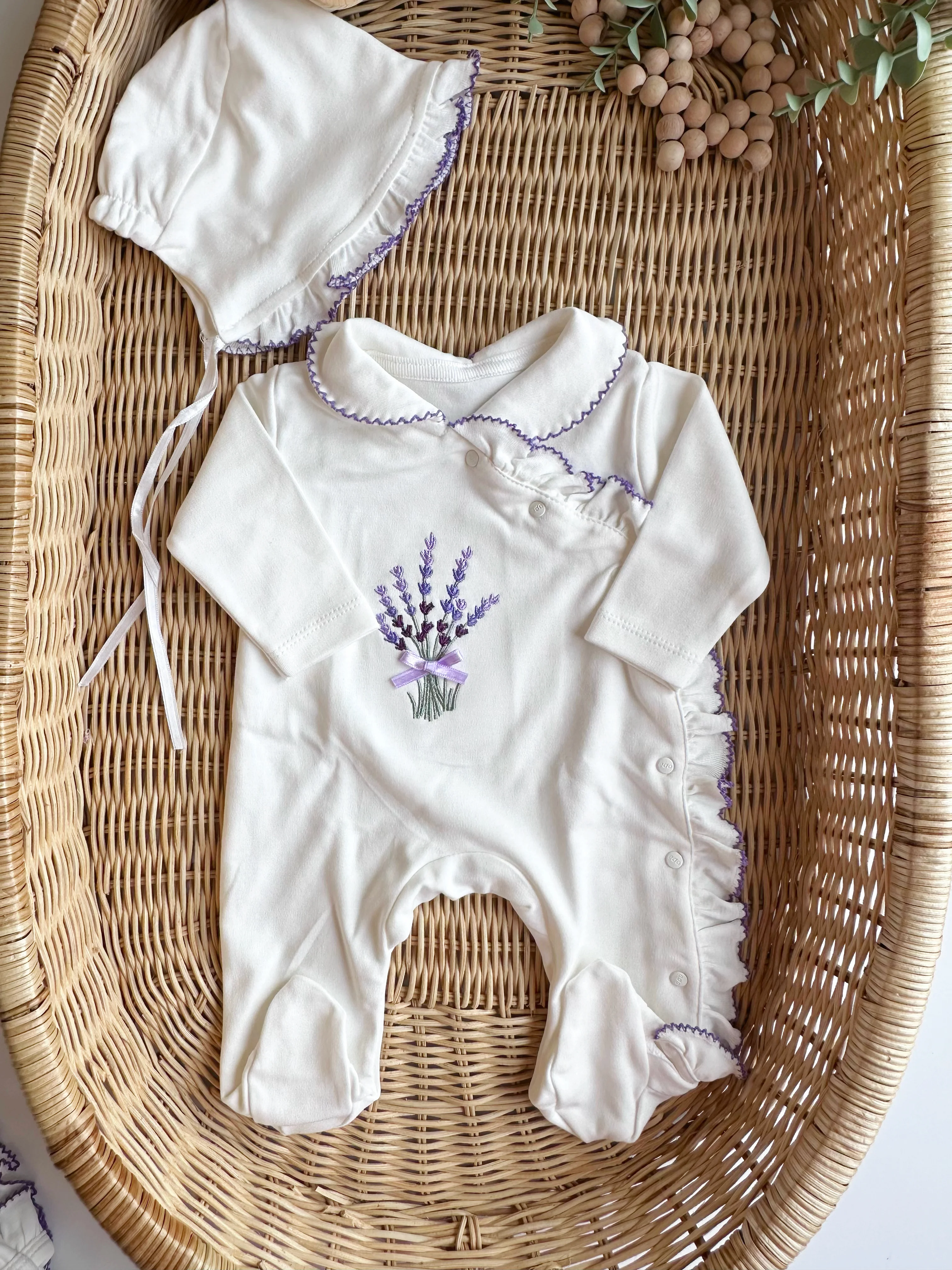 %100 Organik Pamuk Kumaşlı Lavanta İşlemeli Kız Bebek 10lu Hastane Çıkış Seti