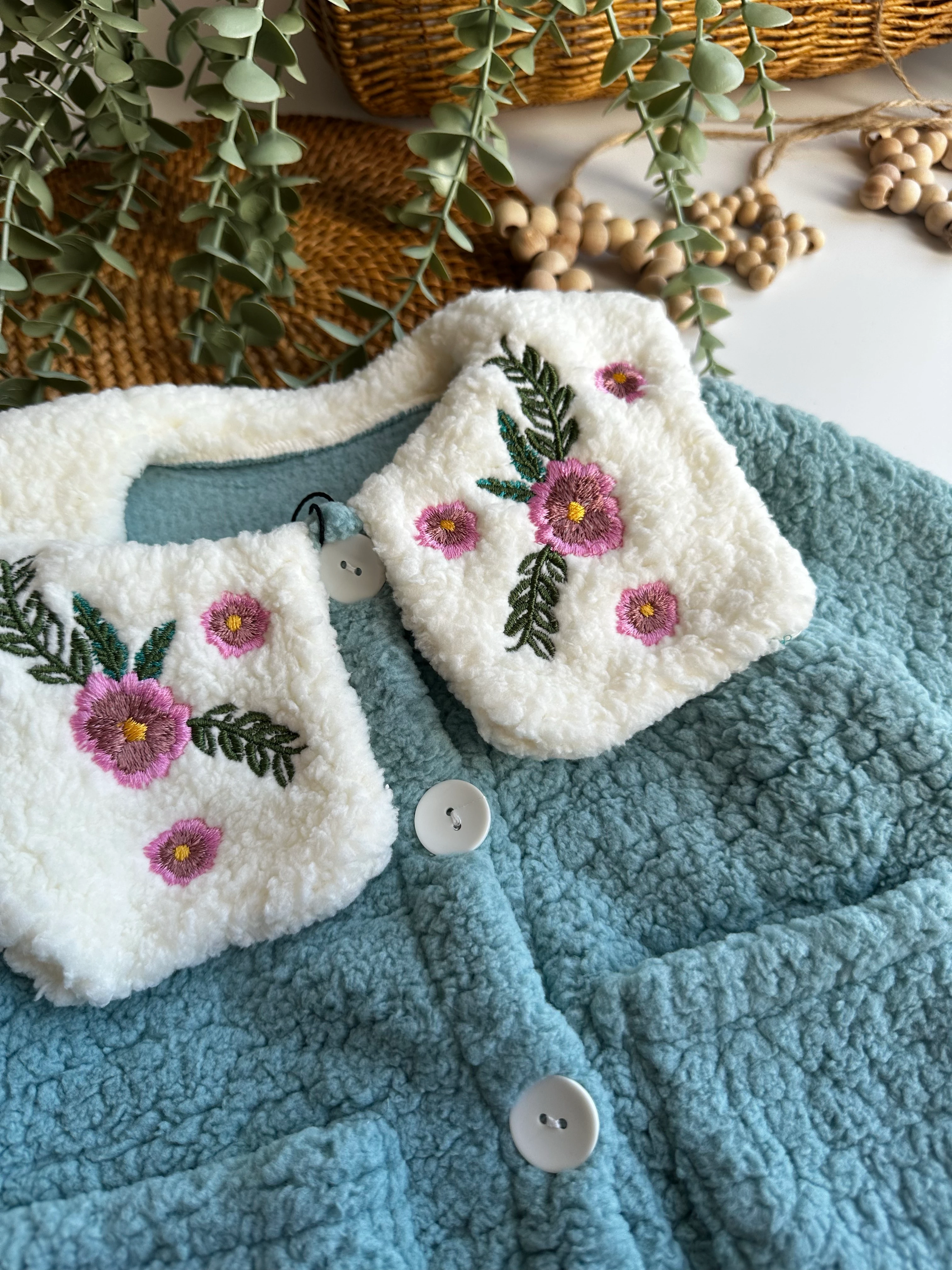 Moonaself Baby Kız Bebek Nakış Yakalı Peluş Hırka