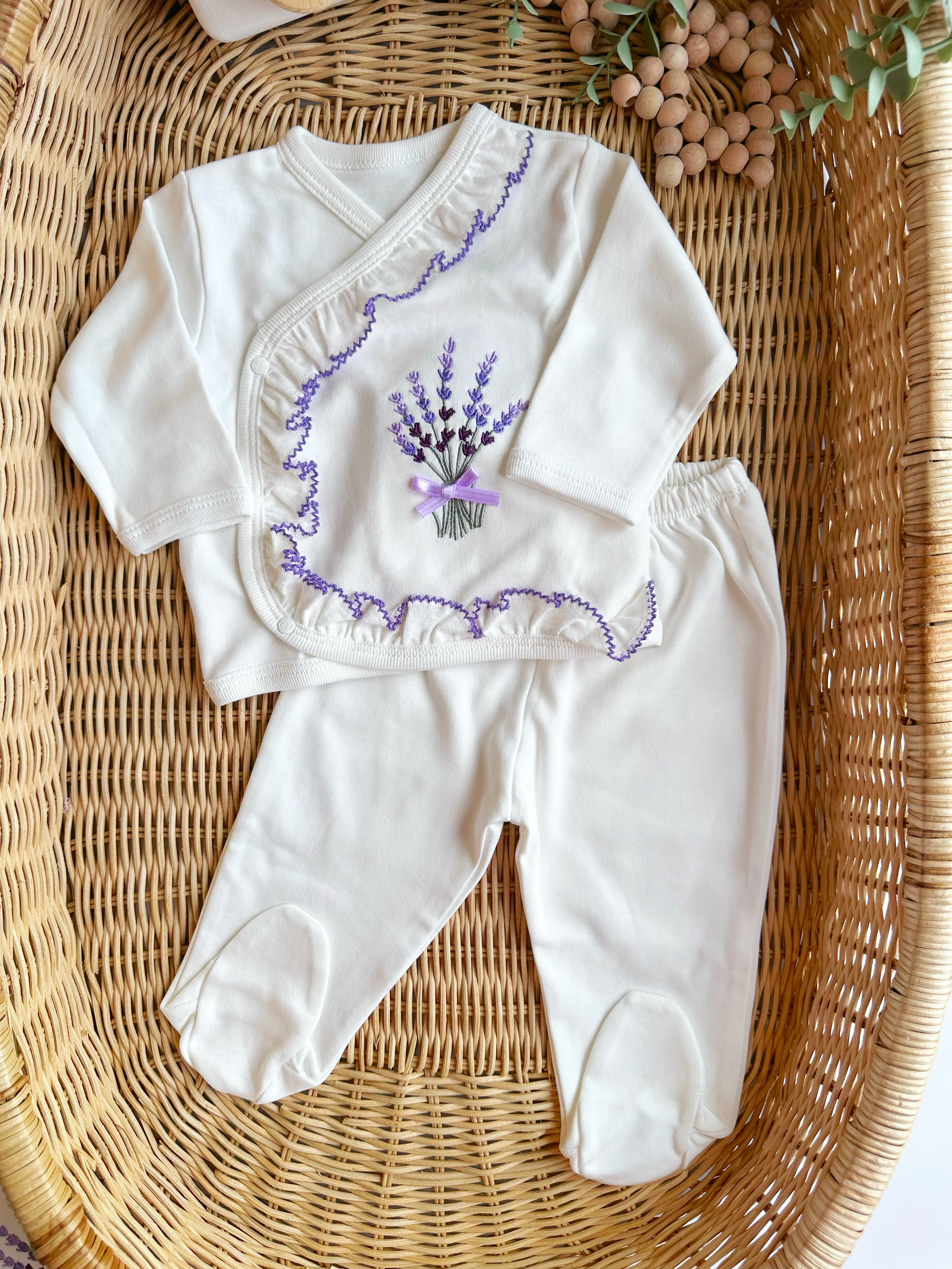 %100 Organik Pamuk Kumaşlı Lavanta İşlemeli Kız Bebek 10lu Hastane Çıkış Seti