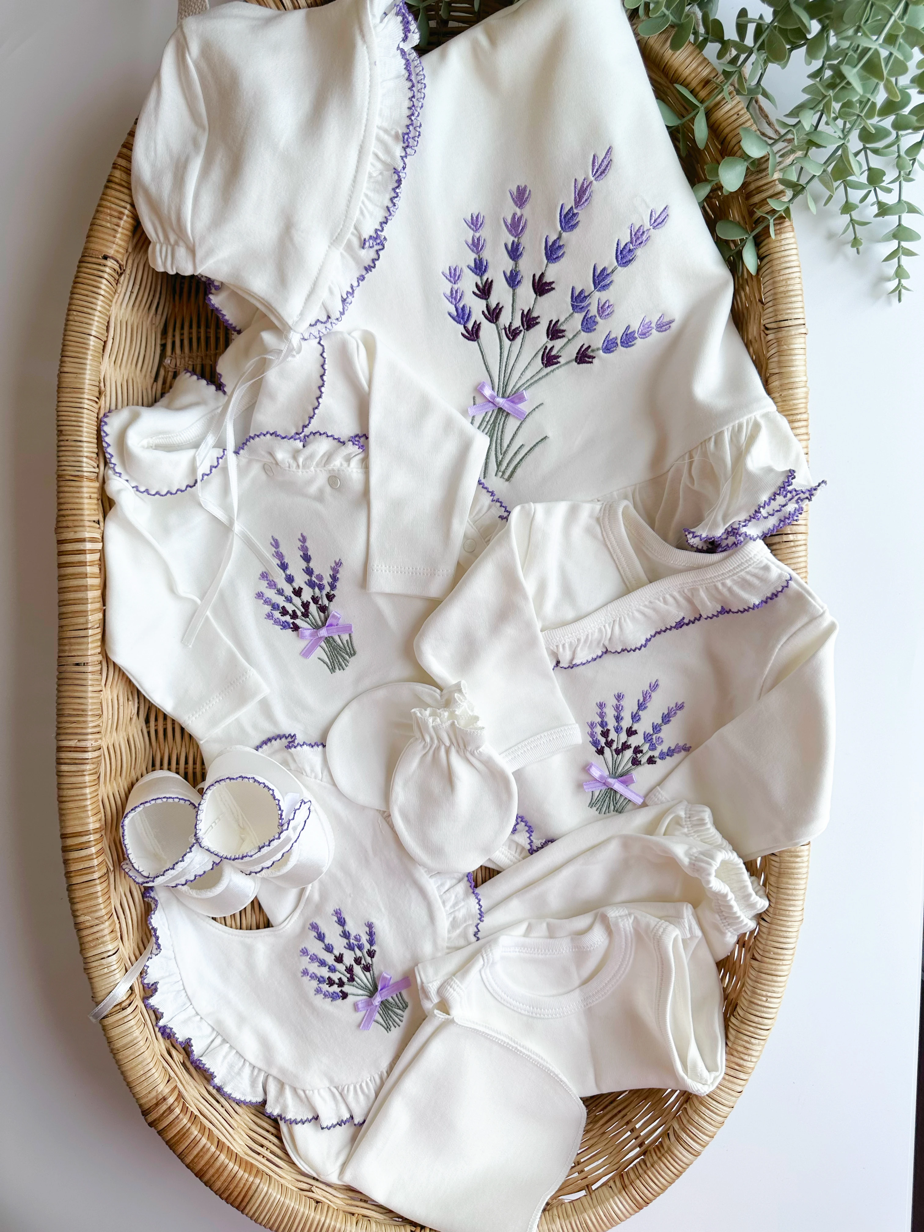 %100 Organik Pamuk Kumaşlı Lavanta İşlemeli Kız Bebek 10lu Hastane Çıkış Seti