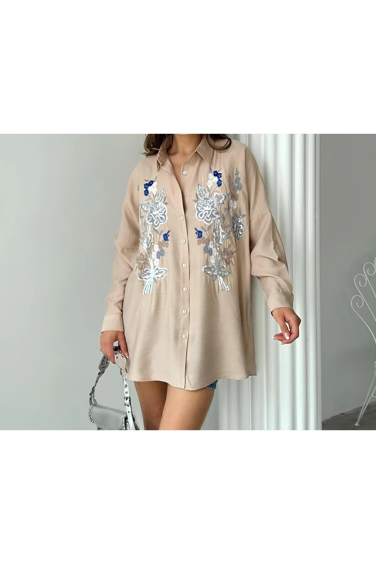 Nakış İşlemeli Keten Görünümlü Bej Renk Gömlek