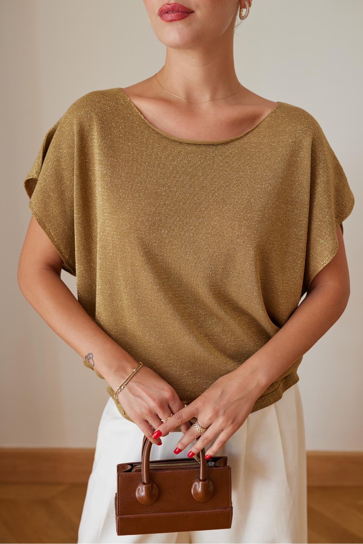 Altın Sim İpli Kolsuz Oversize Triko