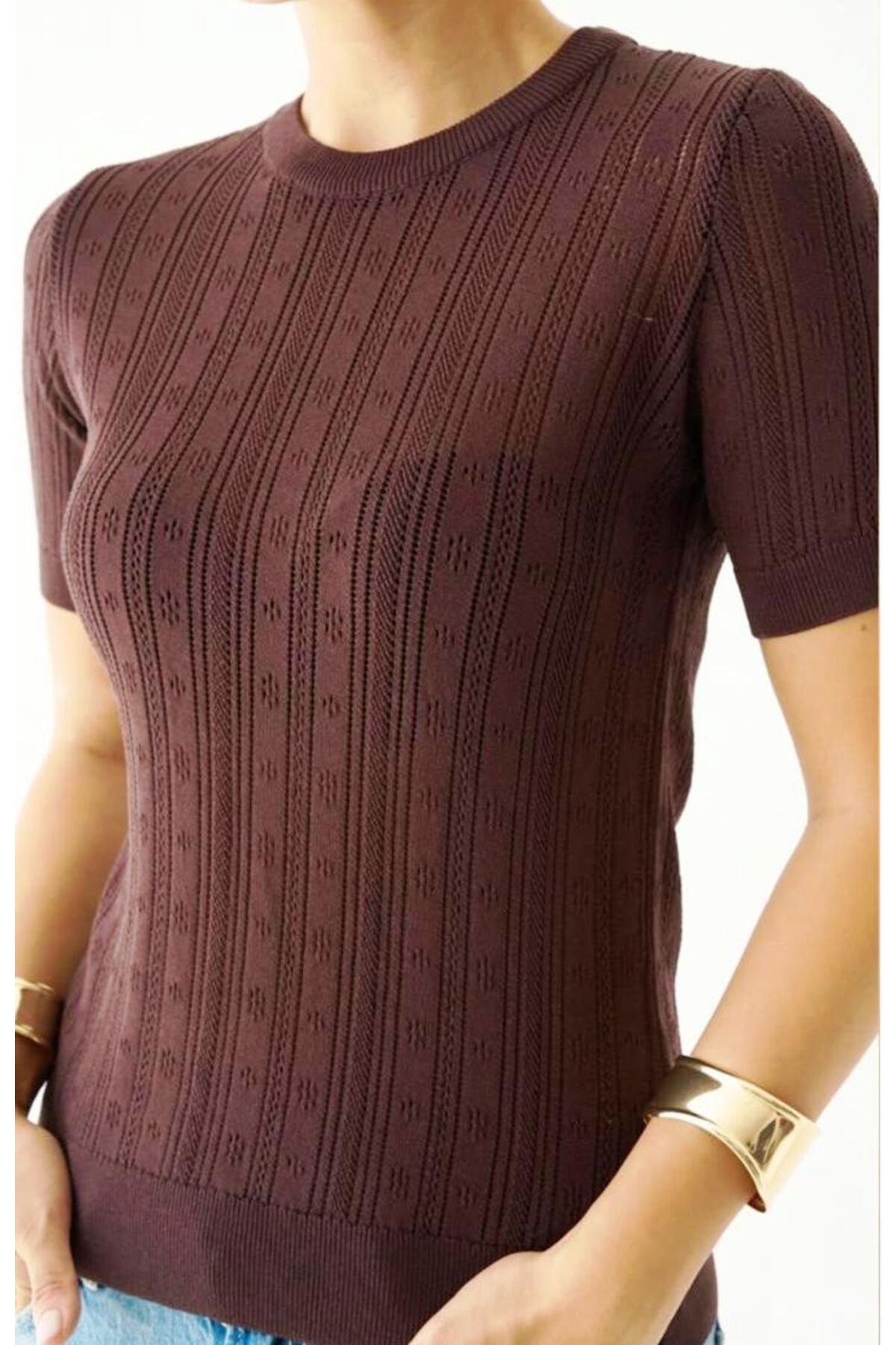 Kahve Ajurlu İnce Triko Bluz