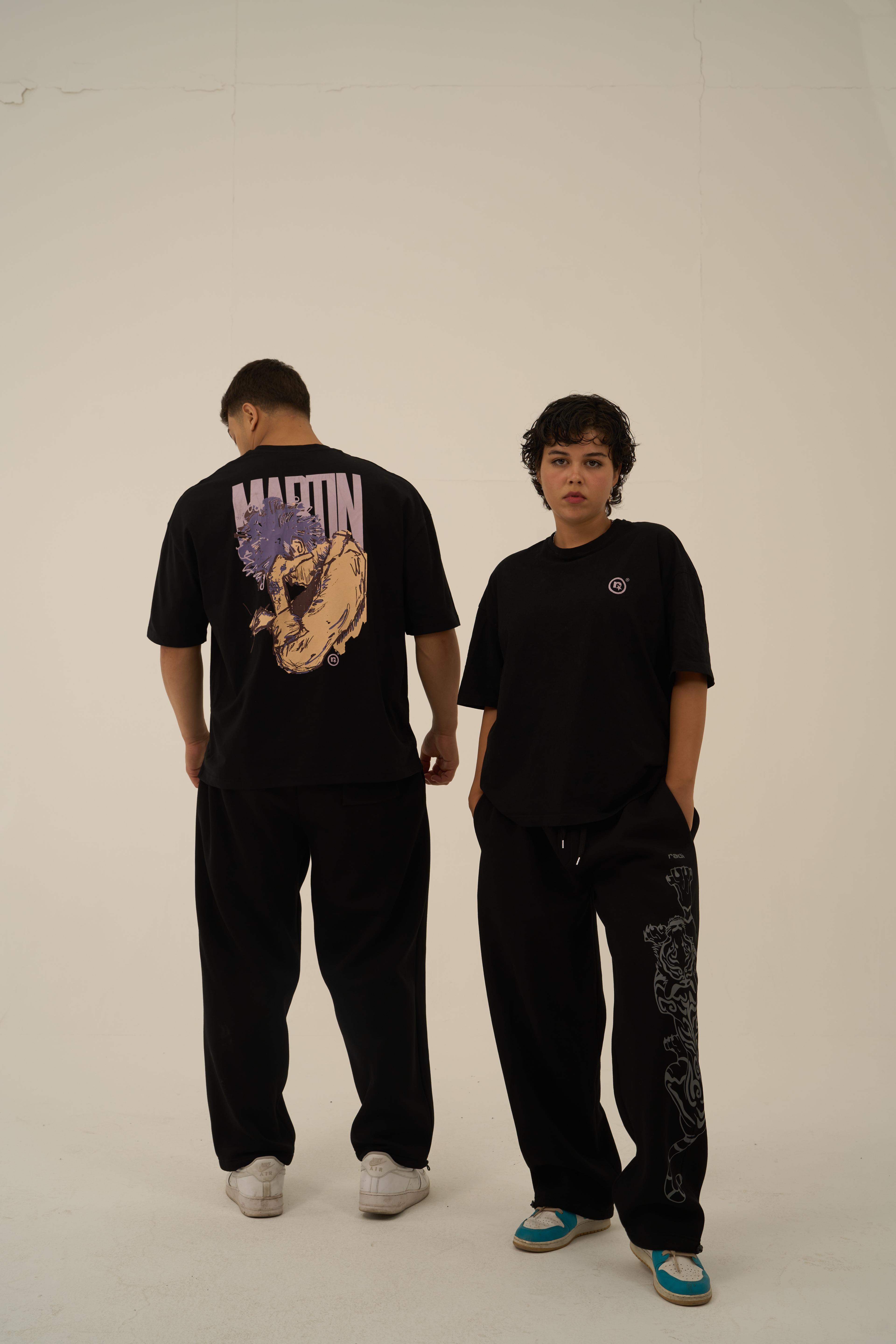 martin oversize tshirt