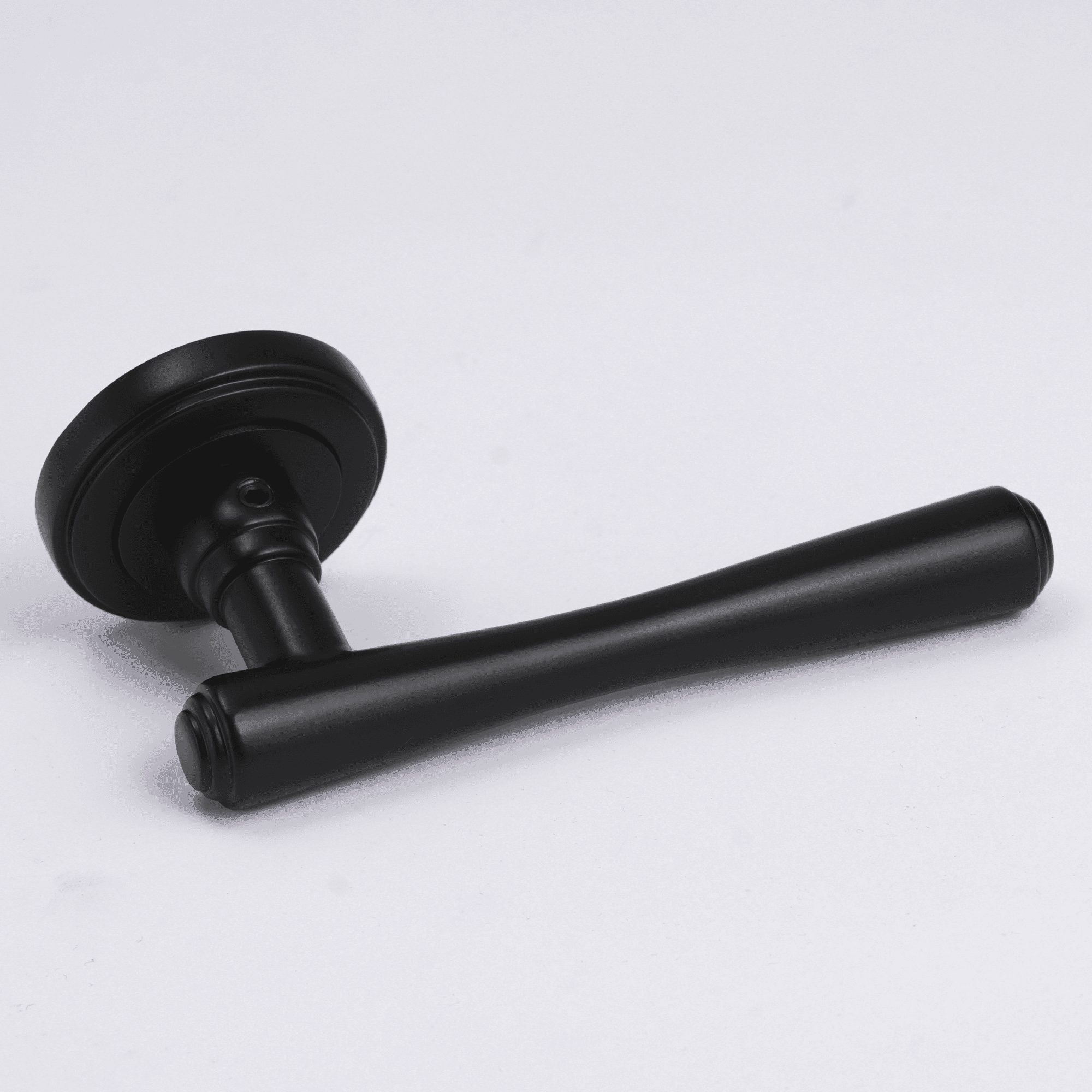 Conchiglia Door Handle on Rose Gold Color with Rustic