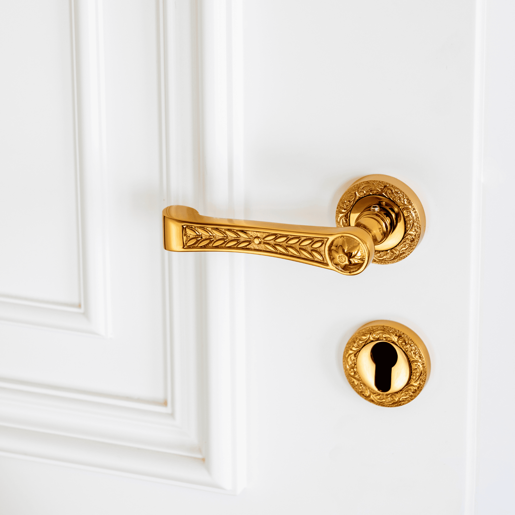Crown Door Handle on Rose Brass Oxide
