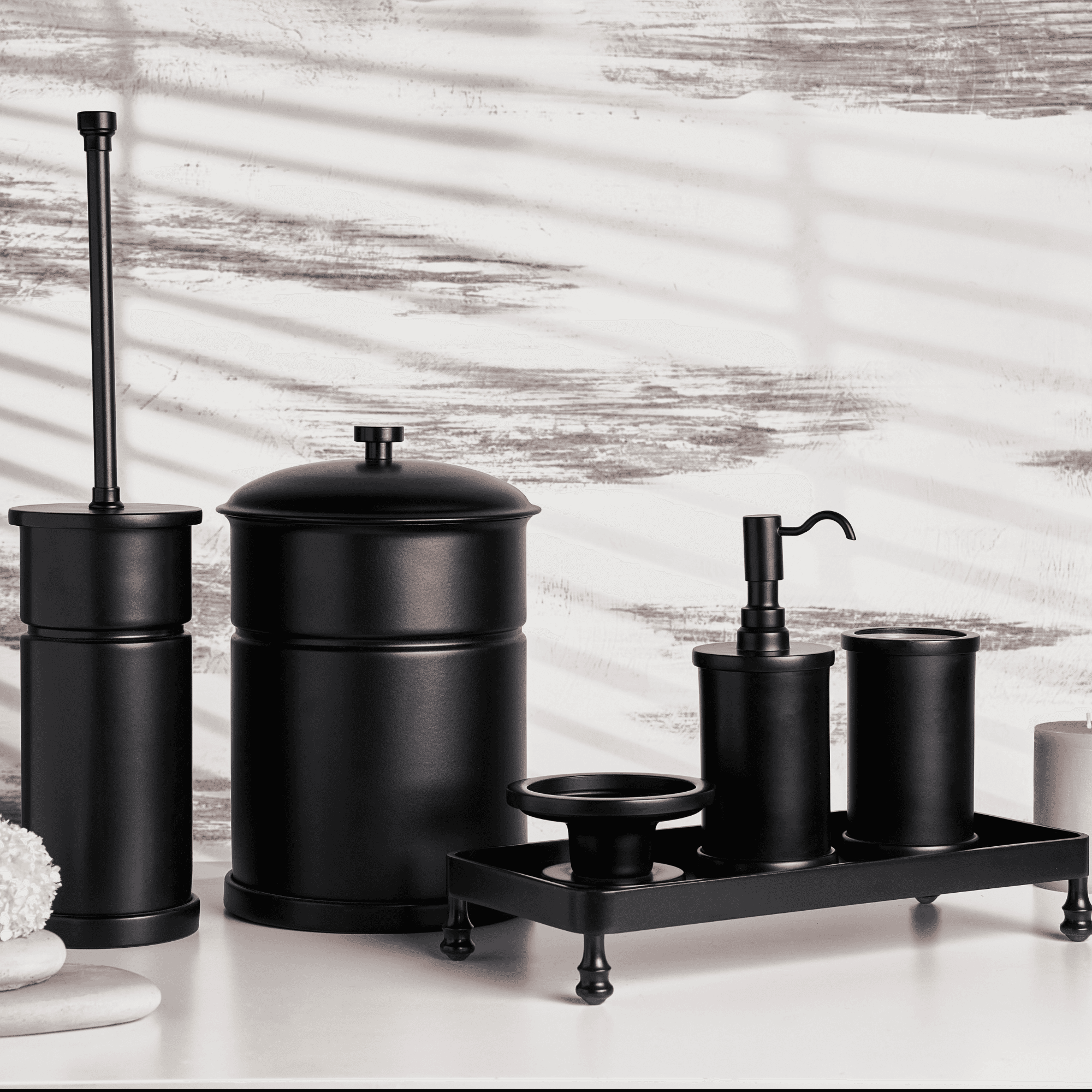 Bella Soap Dispenser Black