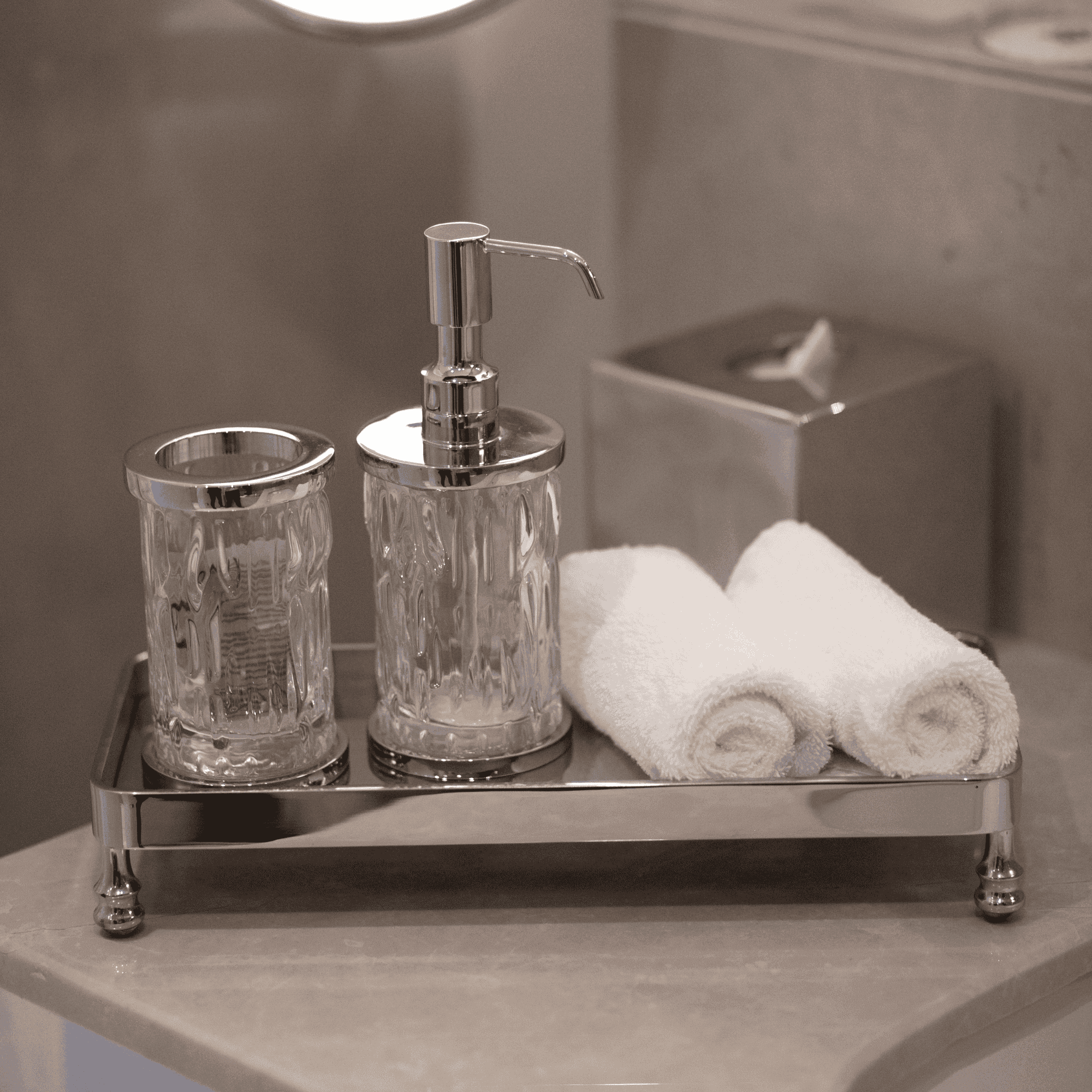 Wave Clear Glass Toothbrush Holder