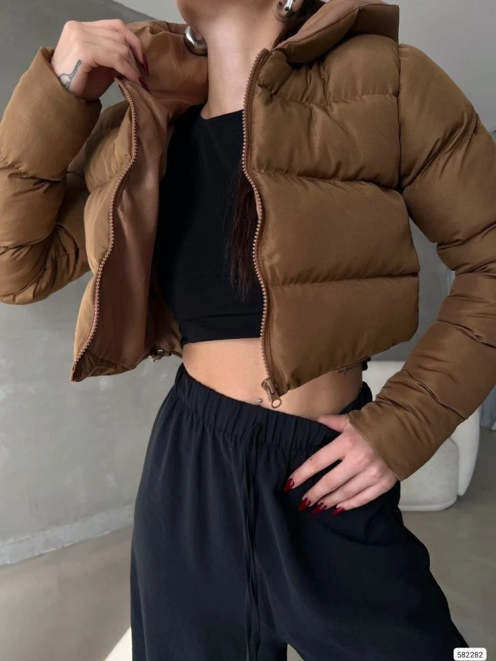 Kadın Kapüşon Detay Kısa şişme Mont