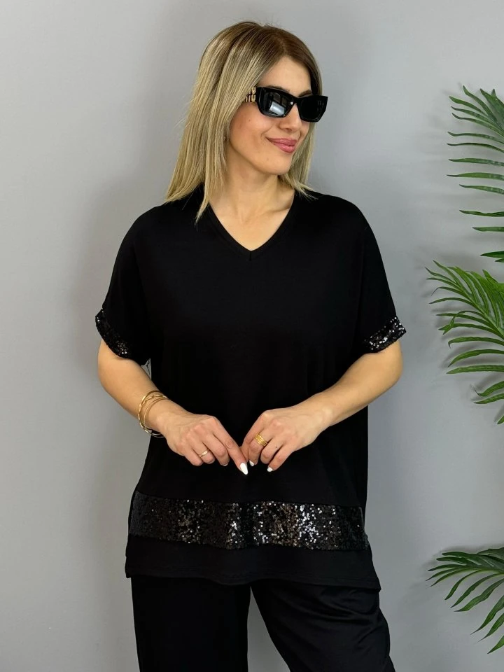 Kadın Kısa Kollu V Yakalı Pul Payetli Viskon Iki Iplik Bluz Ve Pantolon Ikili Takım