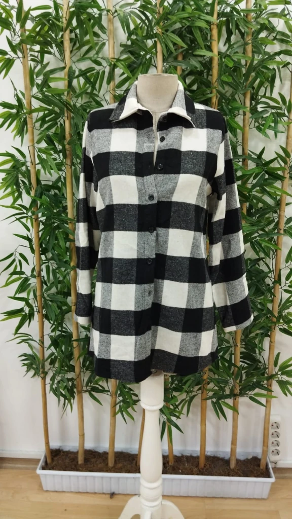 Kadın Uzun Kollu Ekoseli önden Düğmeli Dokuma Uzun Gömlek