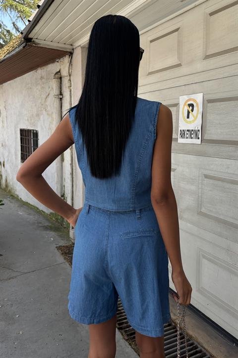 Gümüş Düğmeli Yelek Ve Şort Tensel Takım 10174