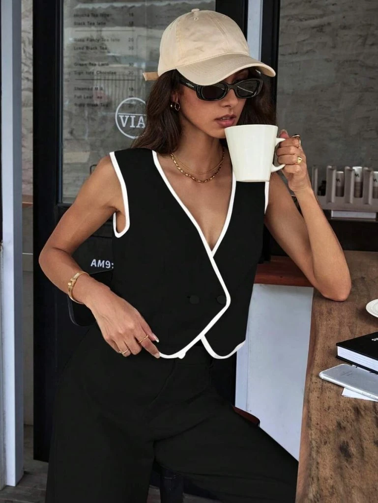 Kadın Kolsuz V Yakalı Düğmeli Ithal Krep Yelek Ve Pantolon Ikili Takım