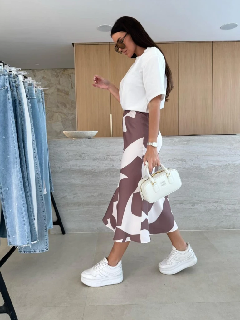 Kadın Kısa Kollu Bisiklet Yaka Viskon Bluz Ve Desenli Süprem Etek Ikili Takım