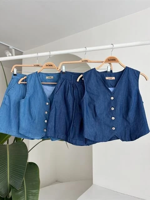 Gümüş Düğmeli Yelek Ve Şort Tensel Takım 10174