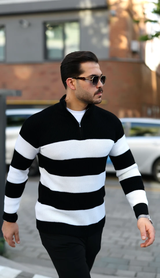 Erkek Şerit Renk Desenli Zip Yaka Kazak