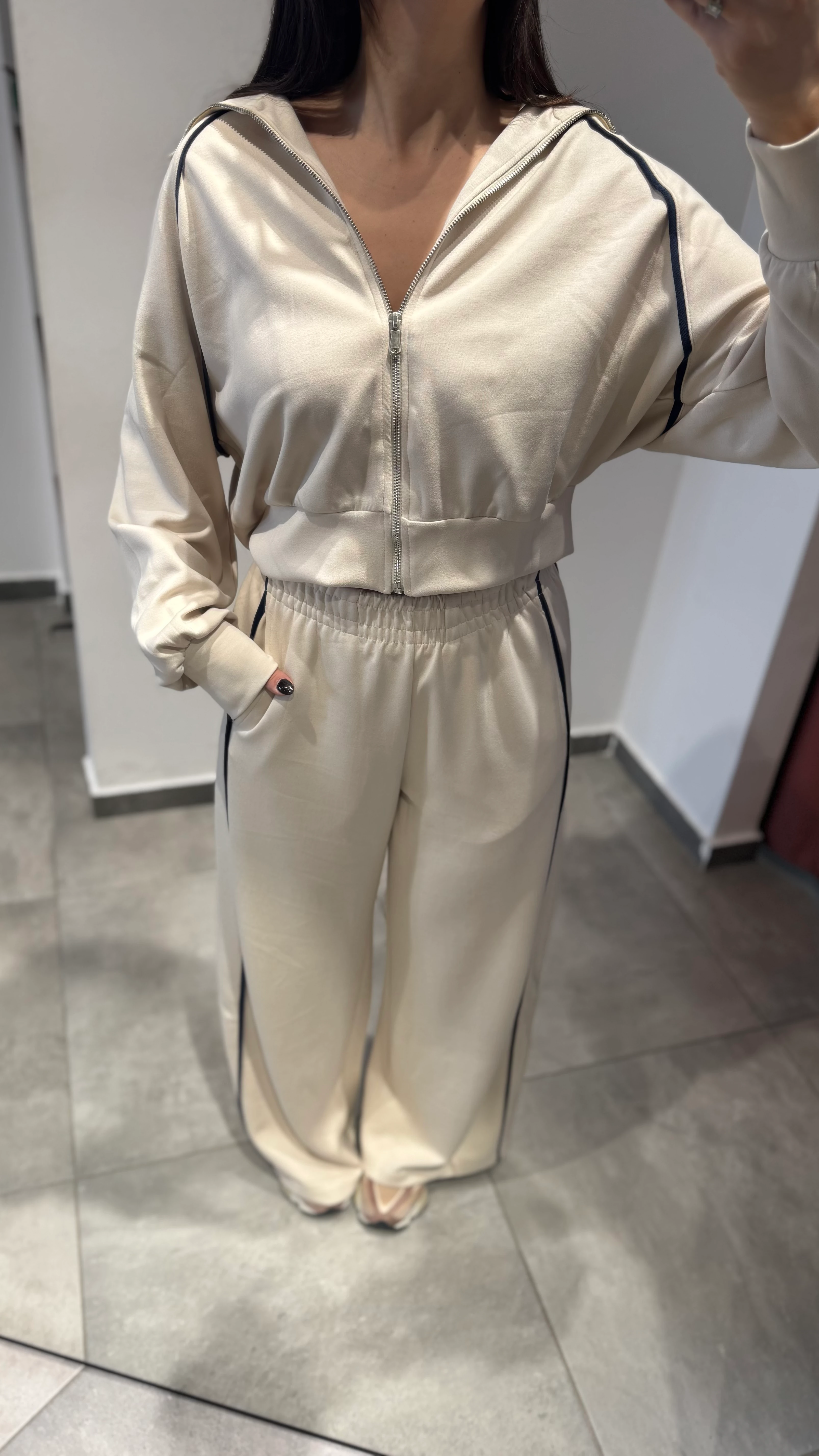 Fermuarlı Biyeli Takım Ekru