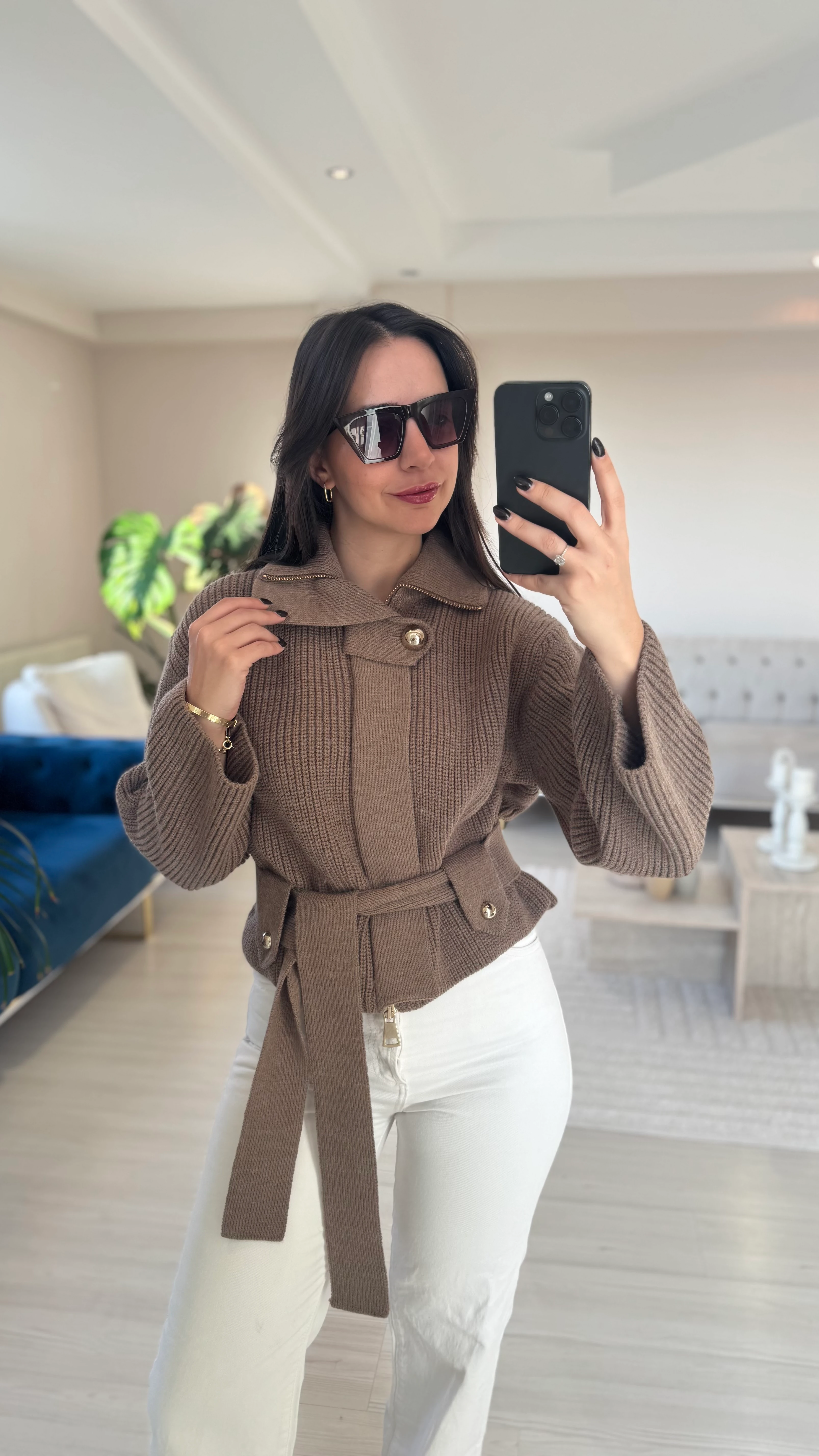 Fermuarlı Kemerli Düğmeli Yünlü Vizon Hırka