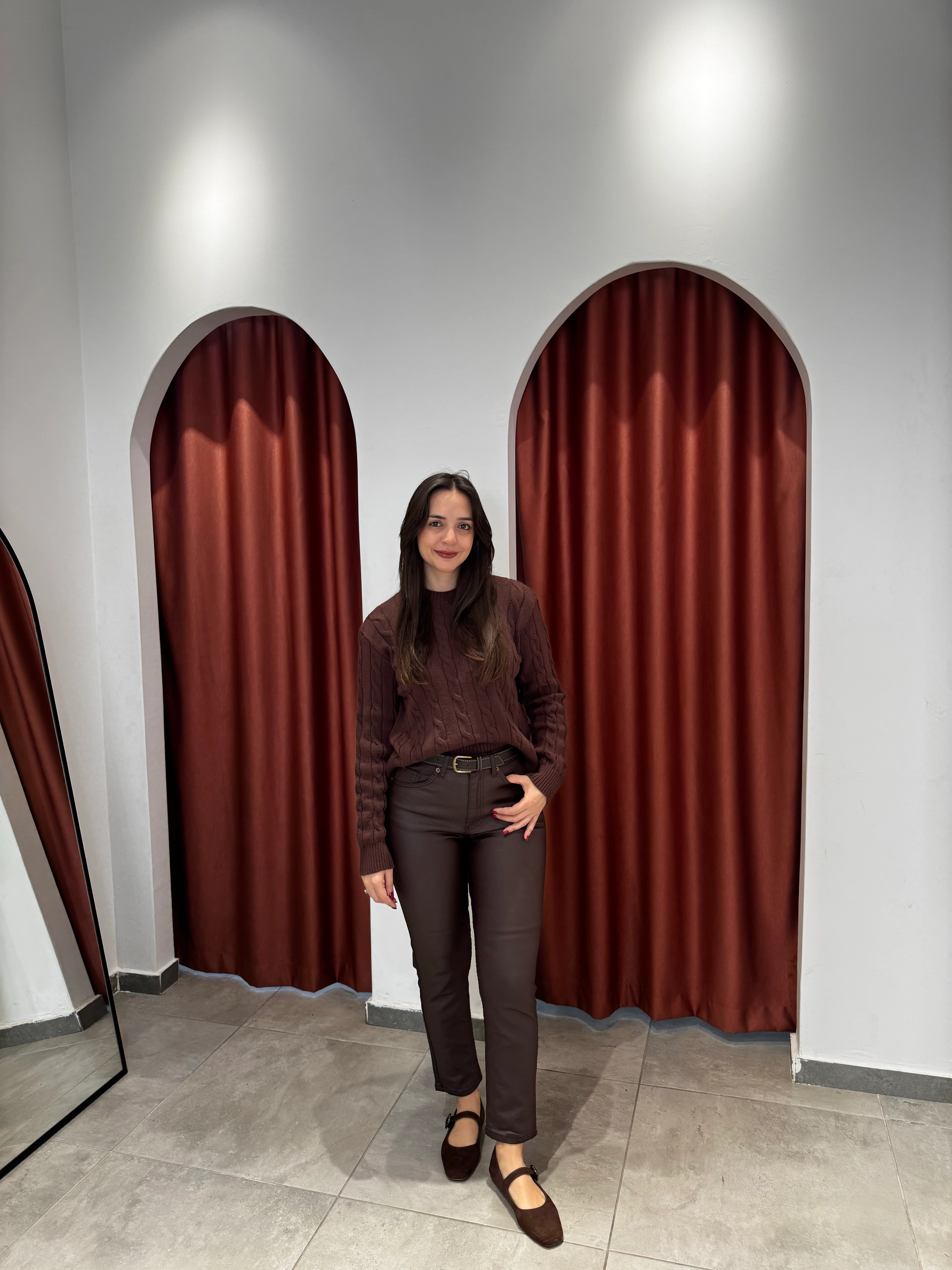 Cherry Saç Örgülü Kazak main variant image