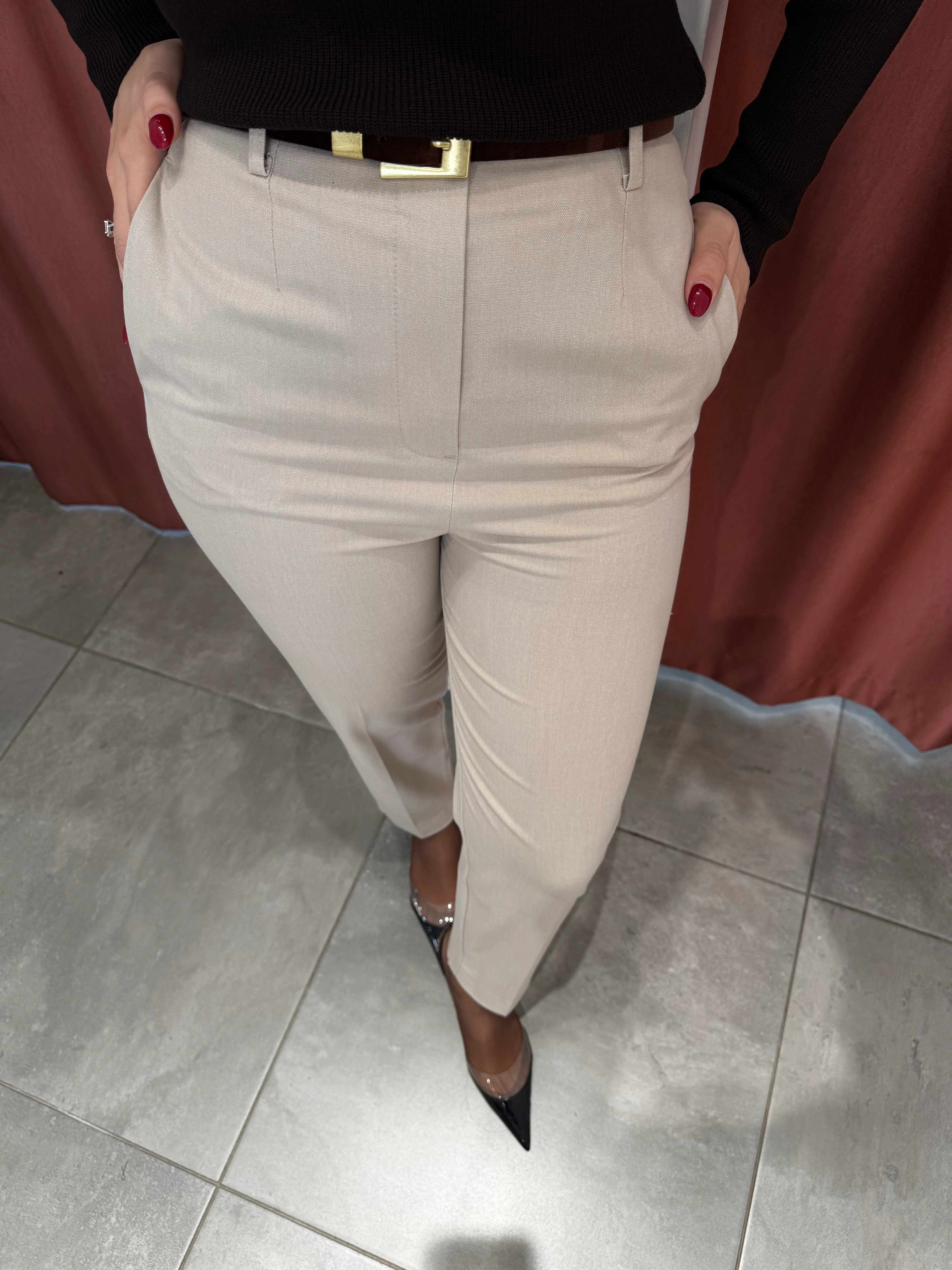 Taş Kemerli Yüksek Bel Pantolonn