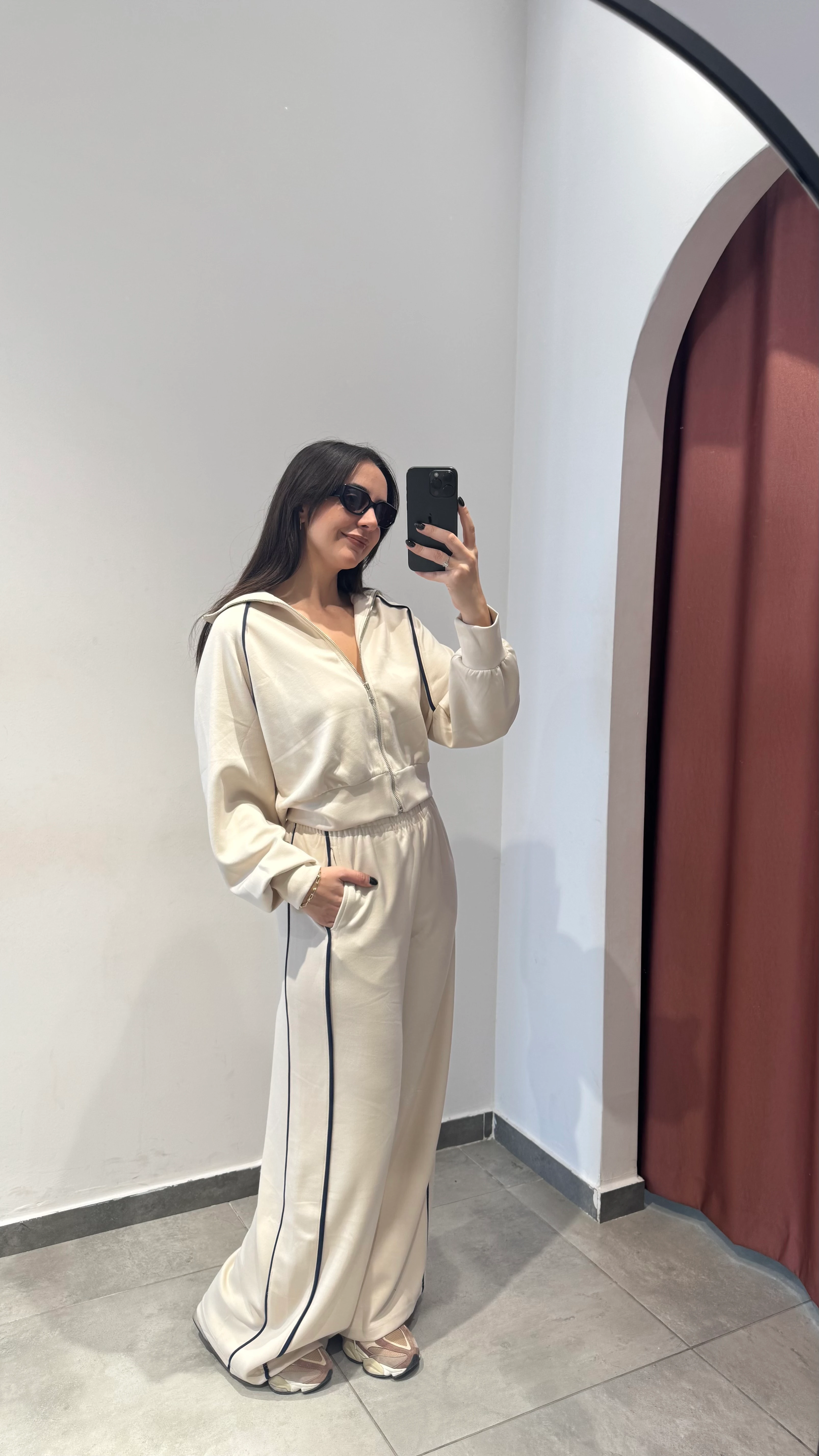 Fermuarlı Biyeli Takım Ekru main variant image