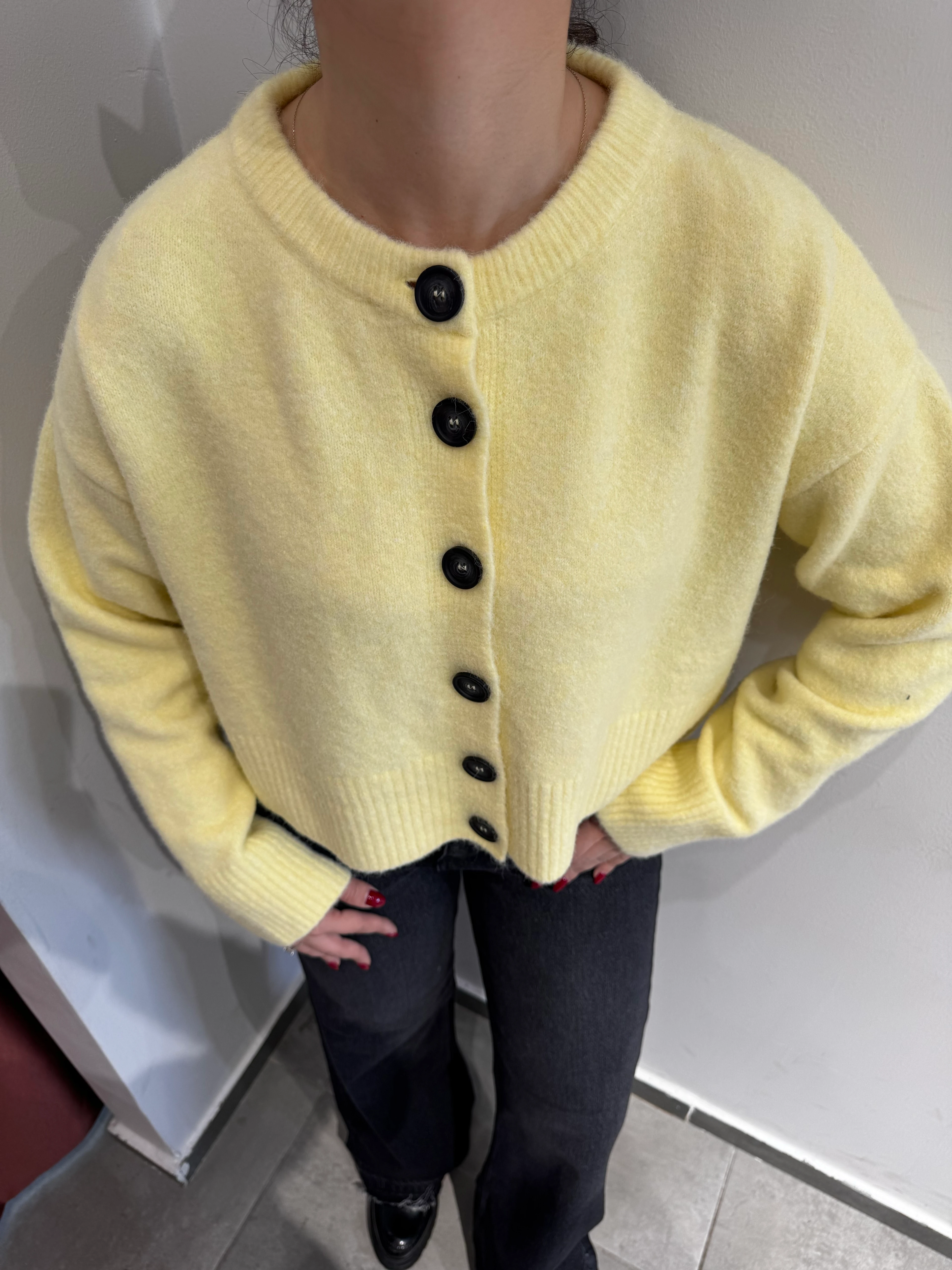 Sarı Dik Yaka Yandan Yırtmaçlı Hırka