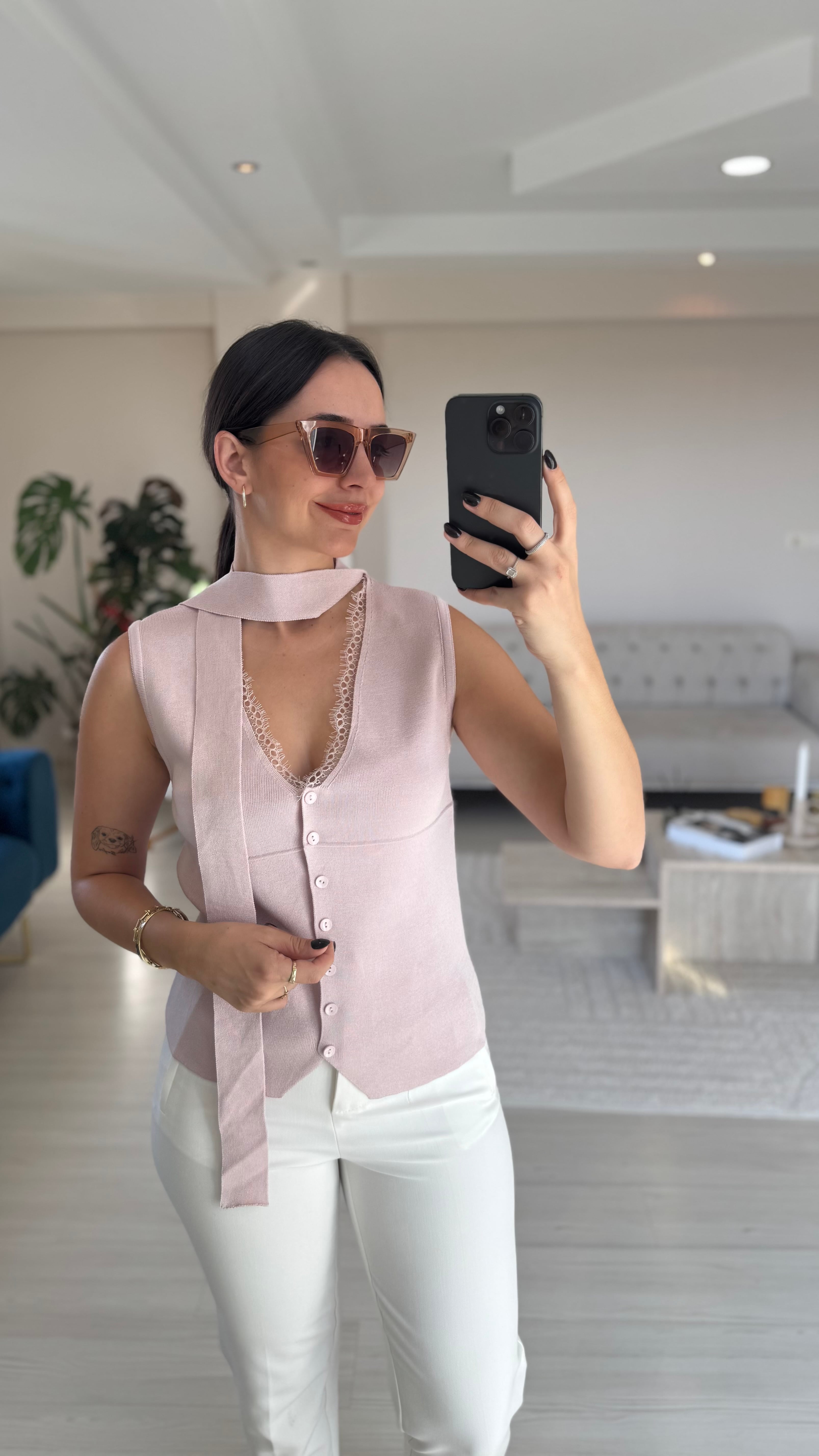 Fularlı Dantelli Yelek image