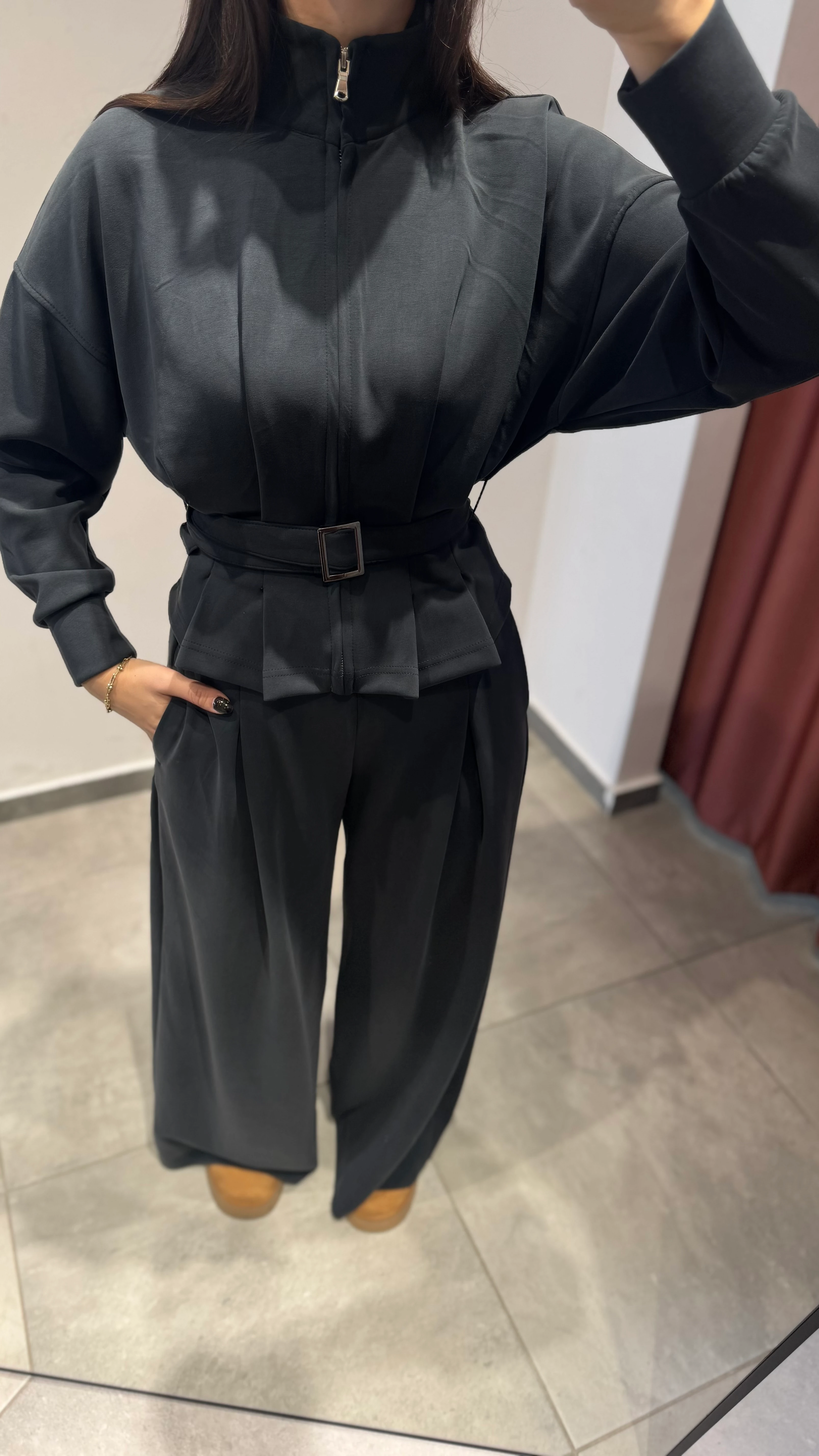 Pileli Kemerli Takım Antrasit