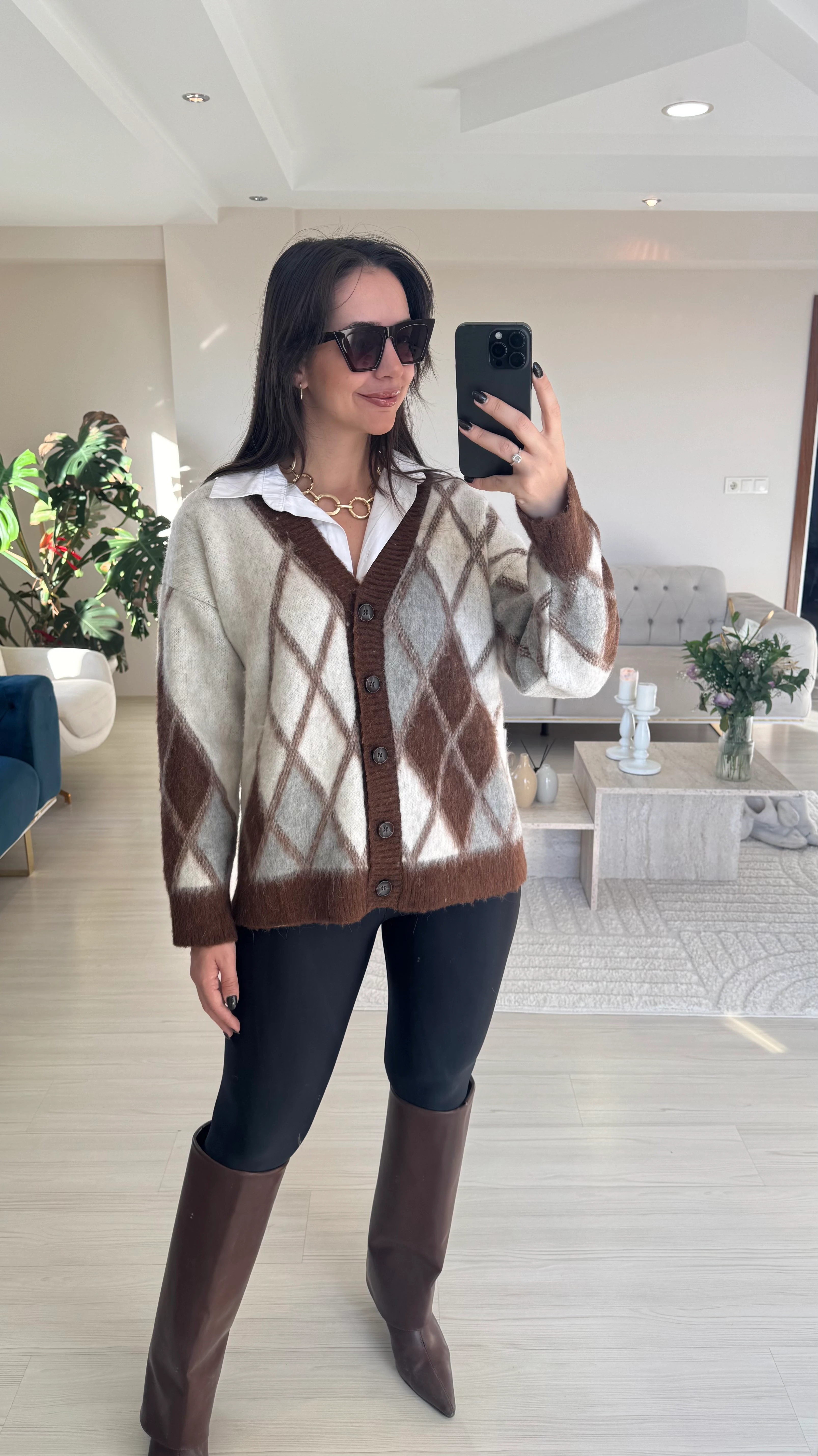 Baklava Desen Kahve Hırka image