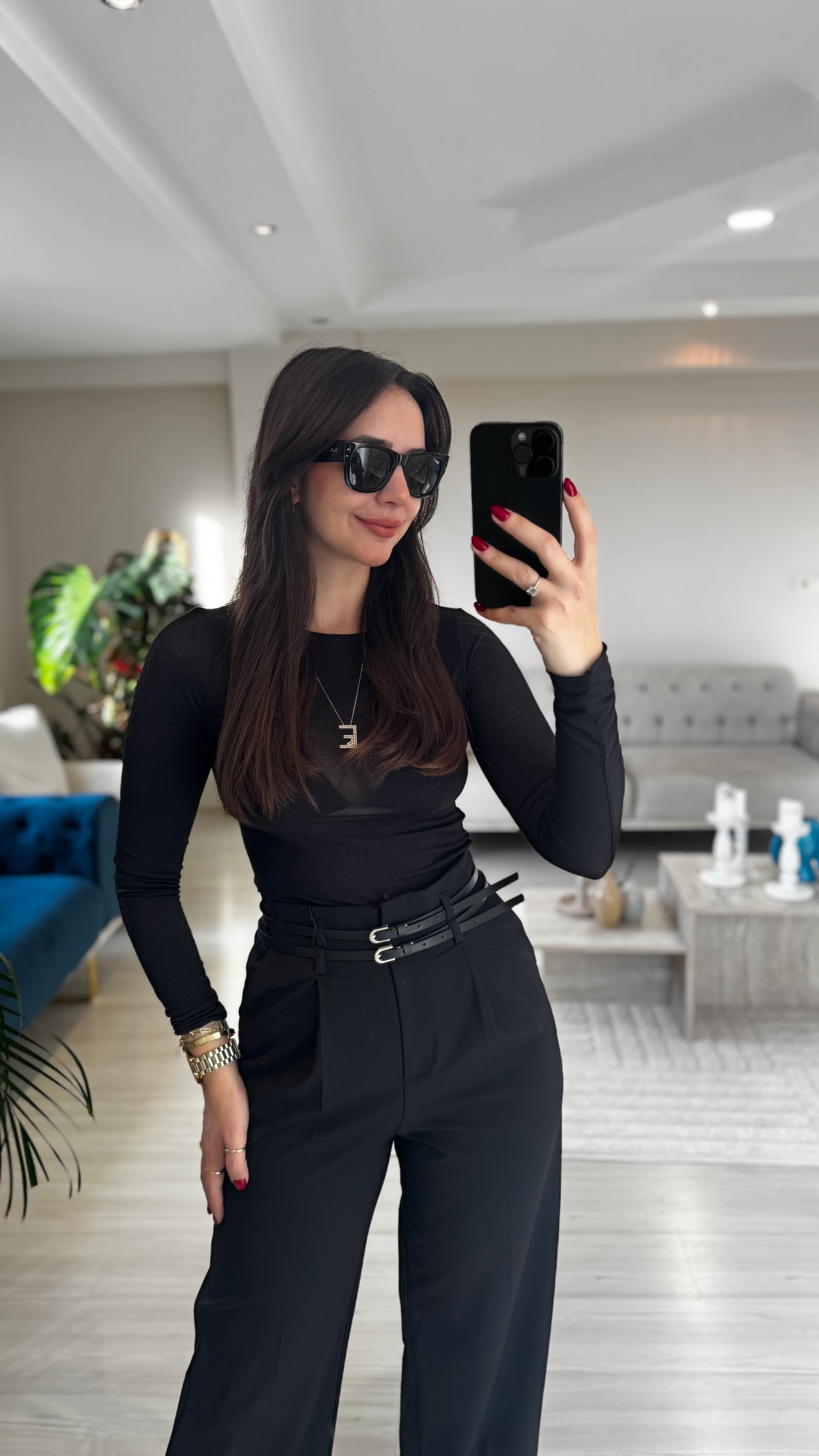 Kayık Yaka Kaşmir Siyah Bluz