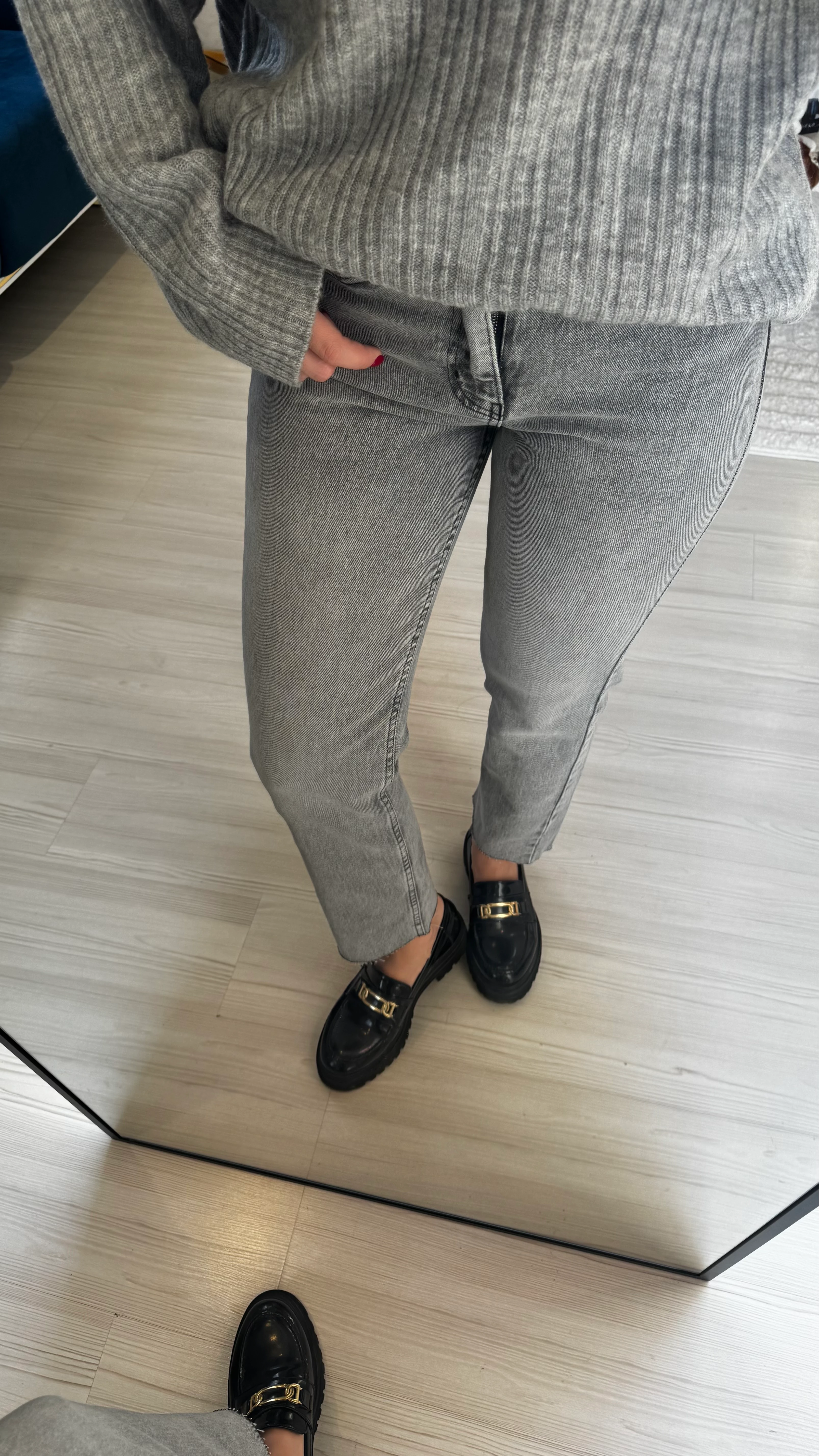 Gri Boyfit Kesik Paça Jean