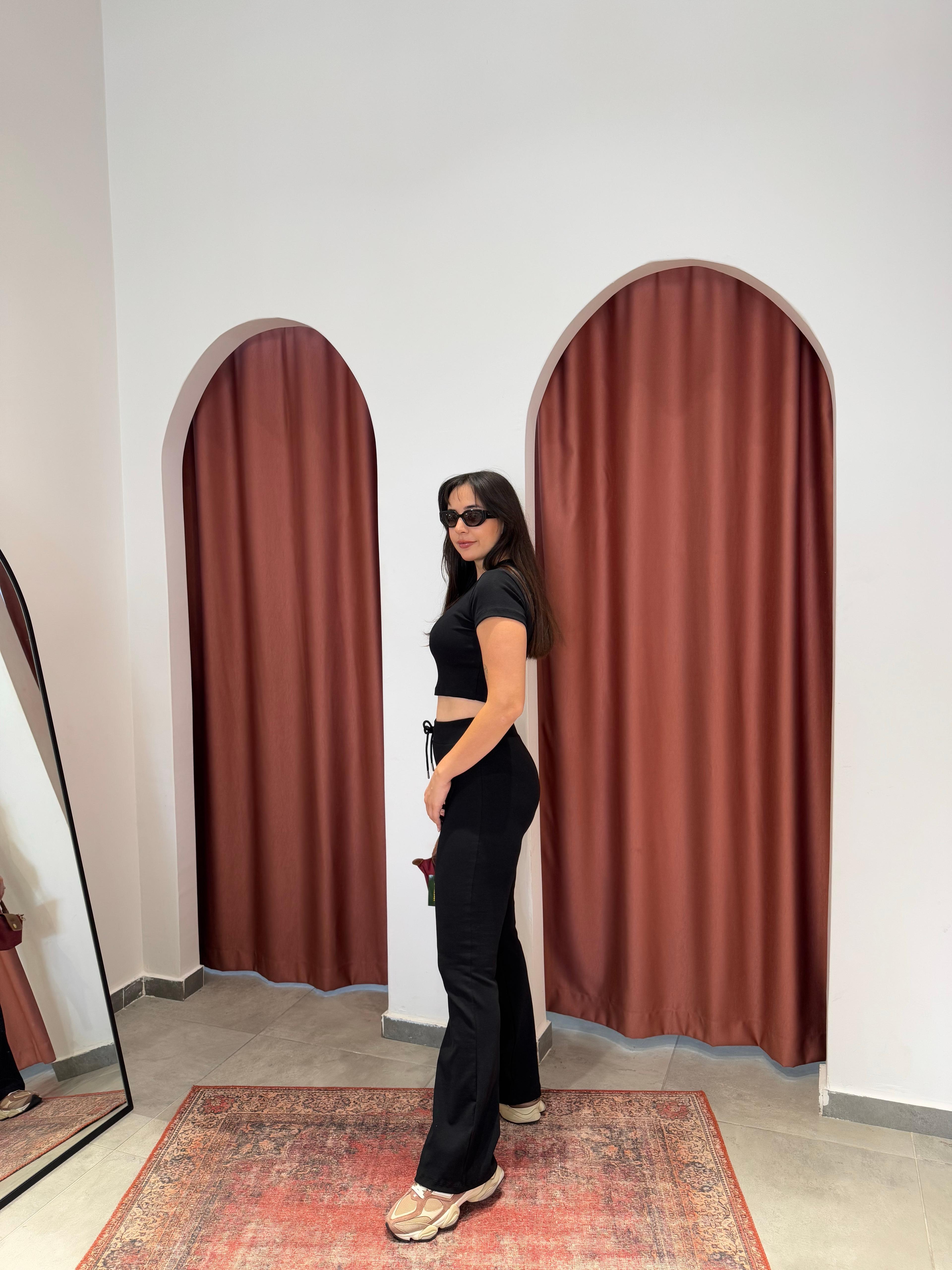 Marka Model Siyah İkili Takım
