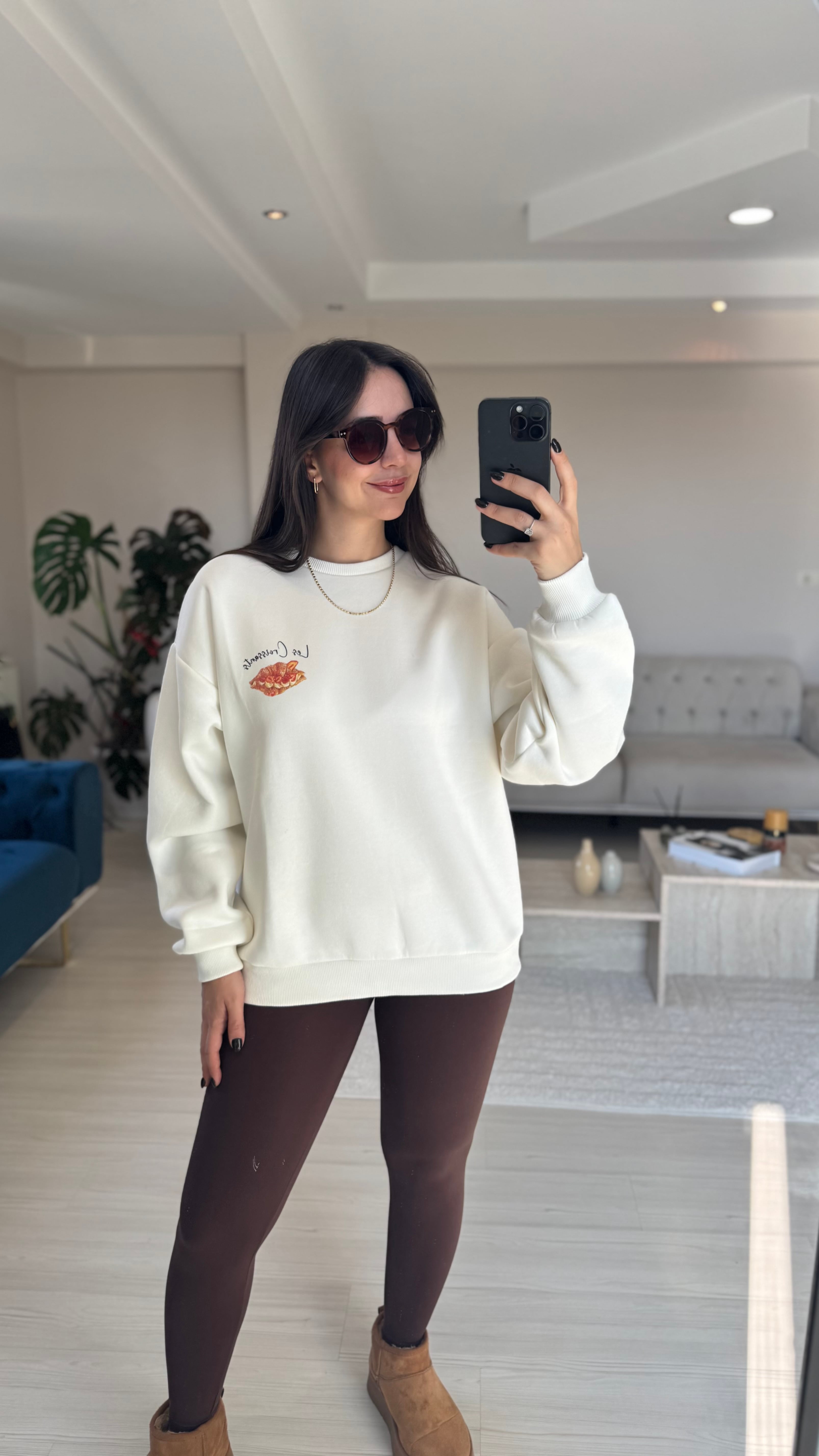 Kruvasanlı Ekru Sweat