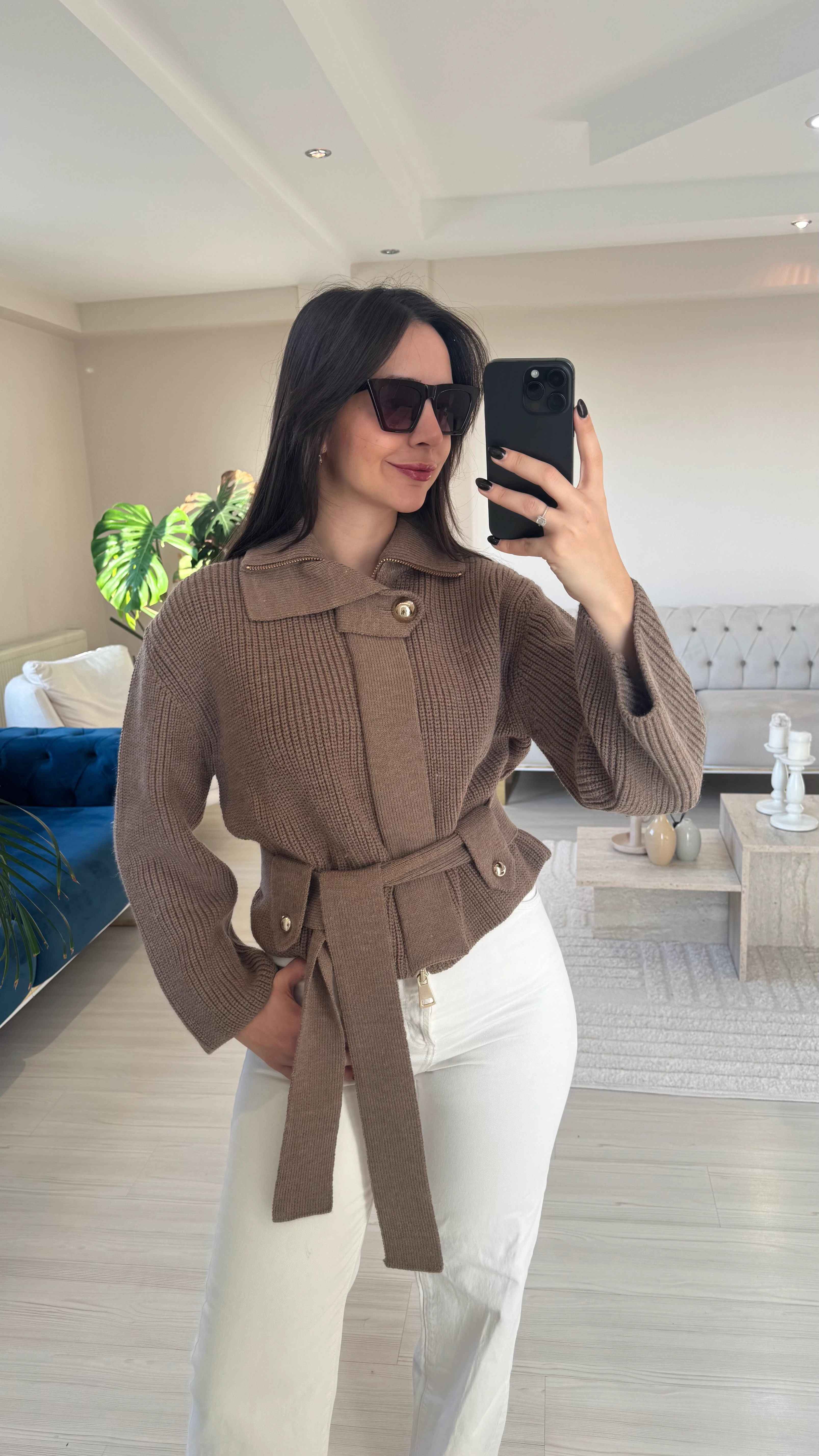 Fermuarlı Kemerli Düğmeli Yünlü Vizon Hırka