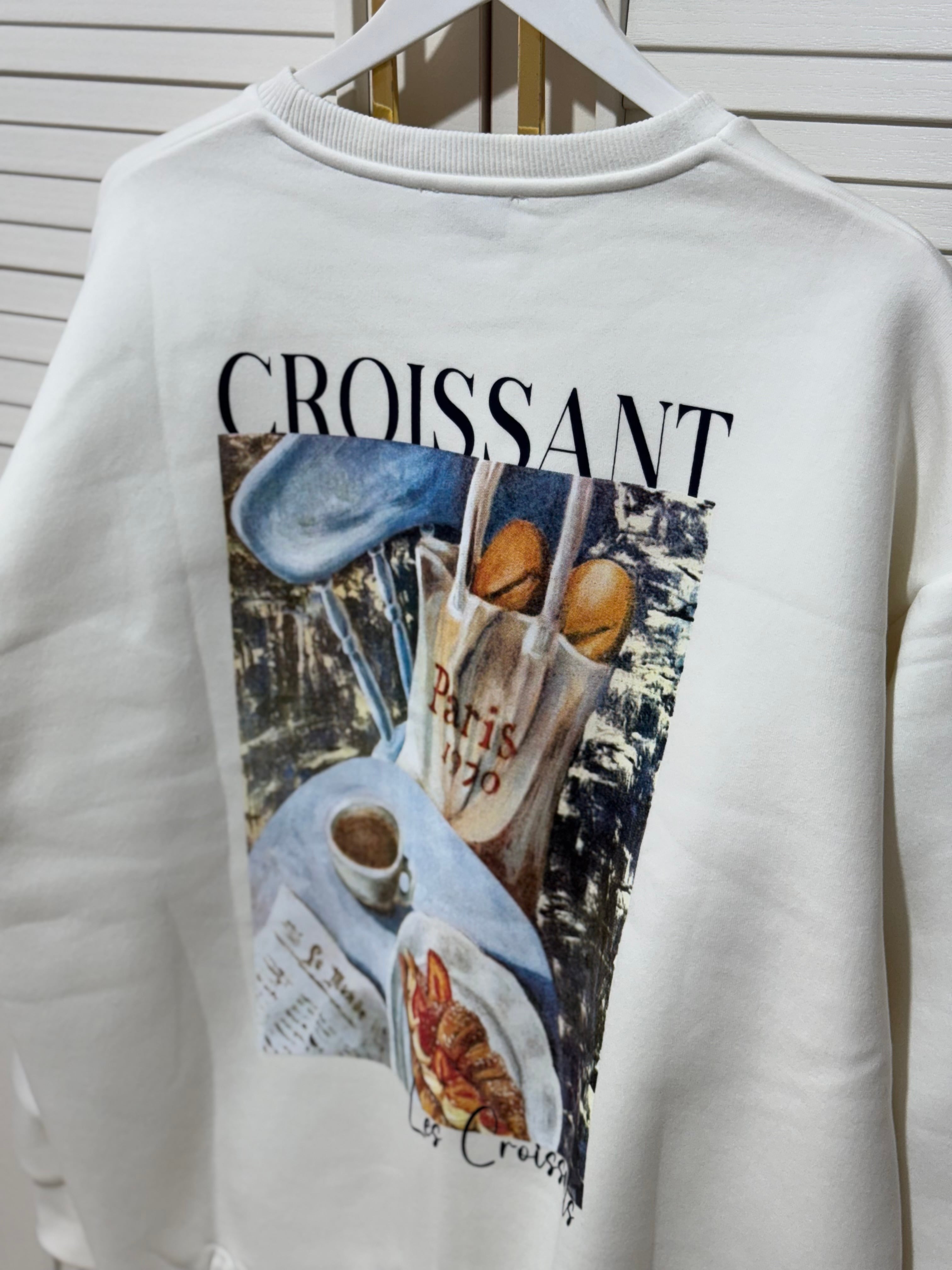 Kruvasanlı Ekru Sweat